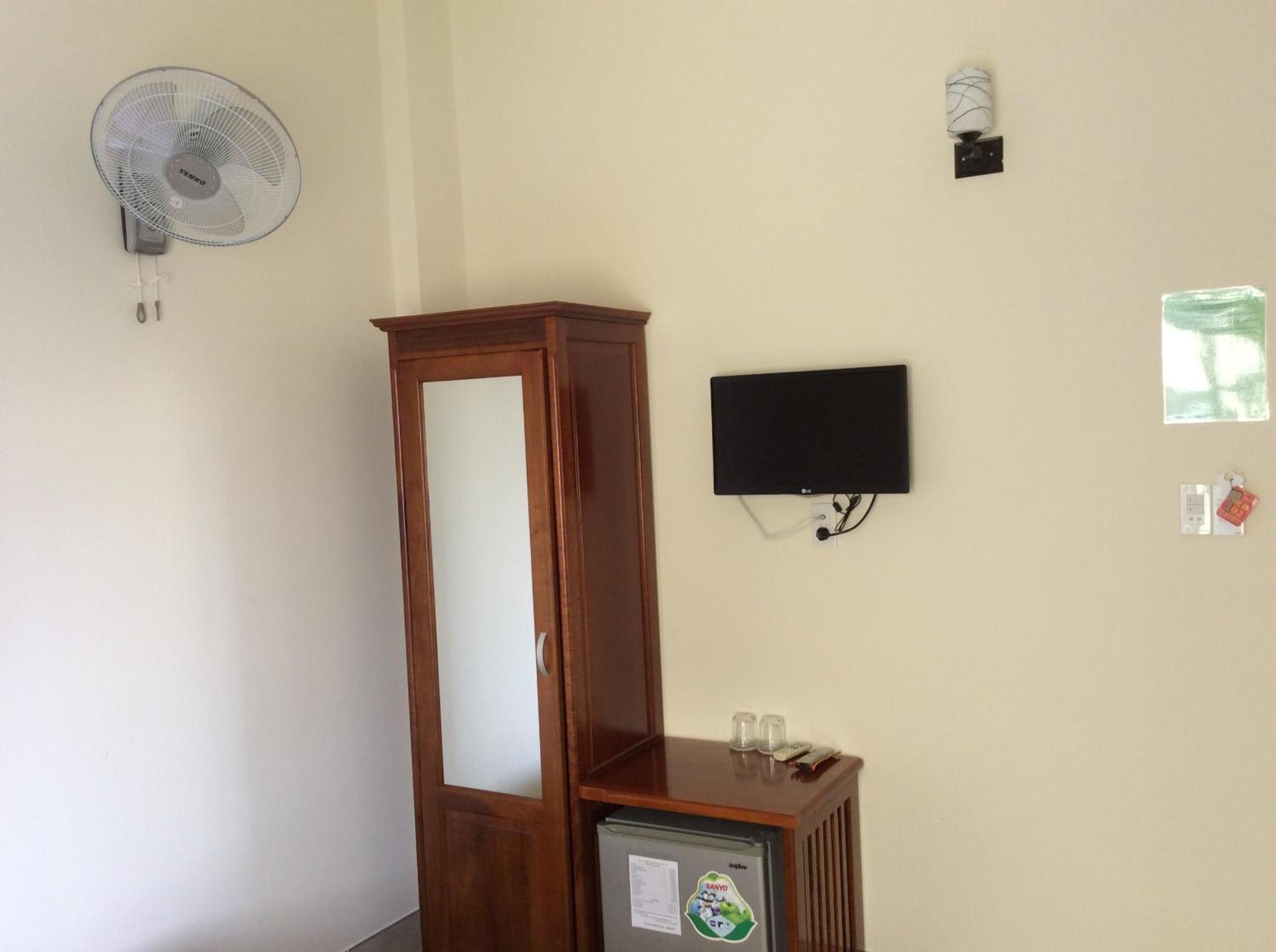 Double Room - Photo 8