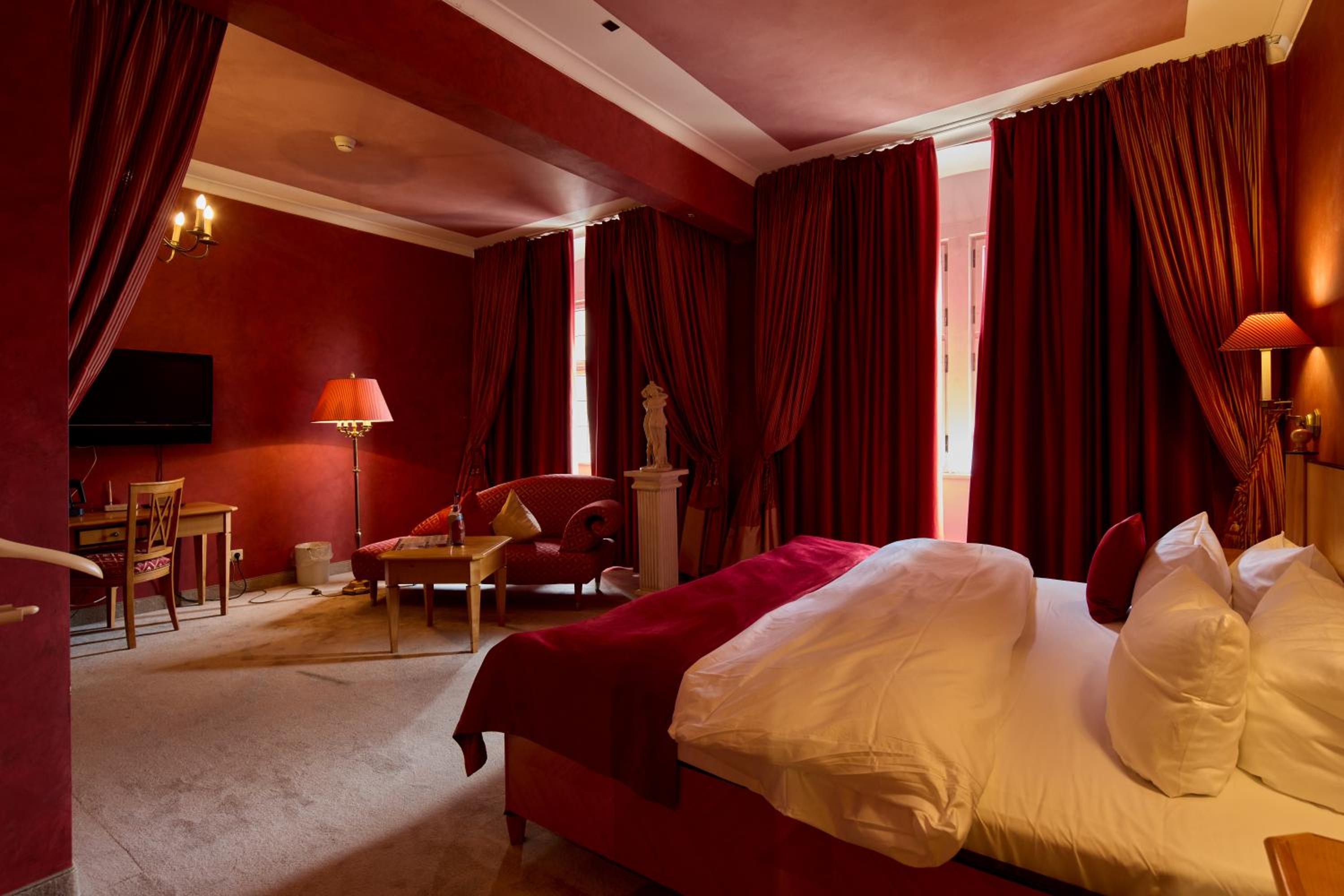 Executive Suite photo 2