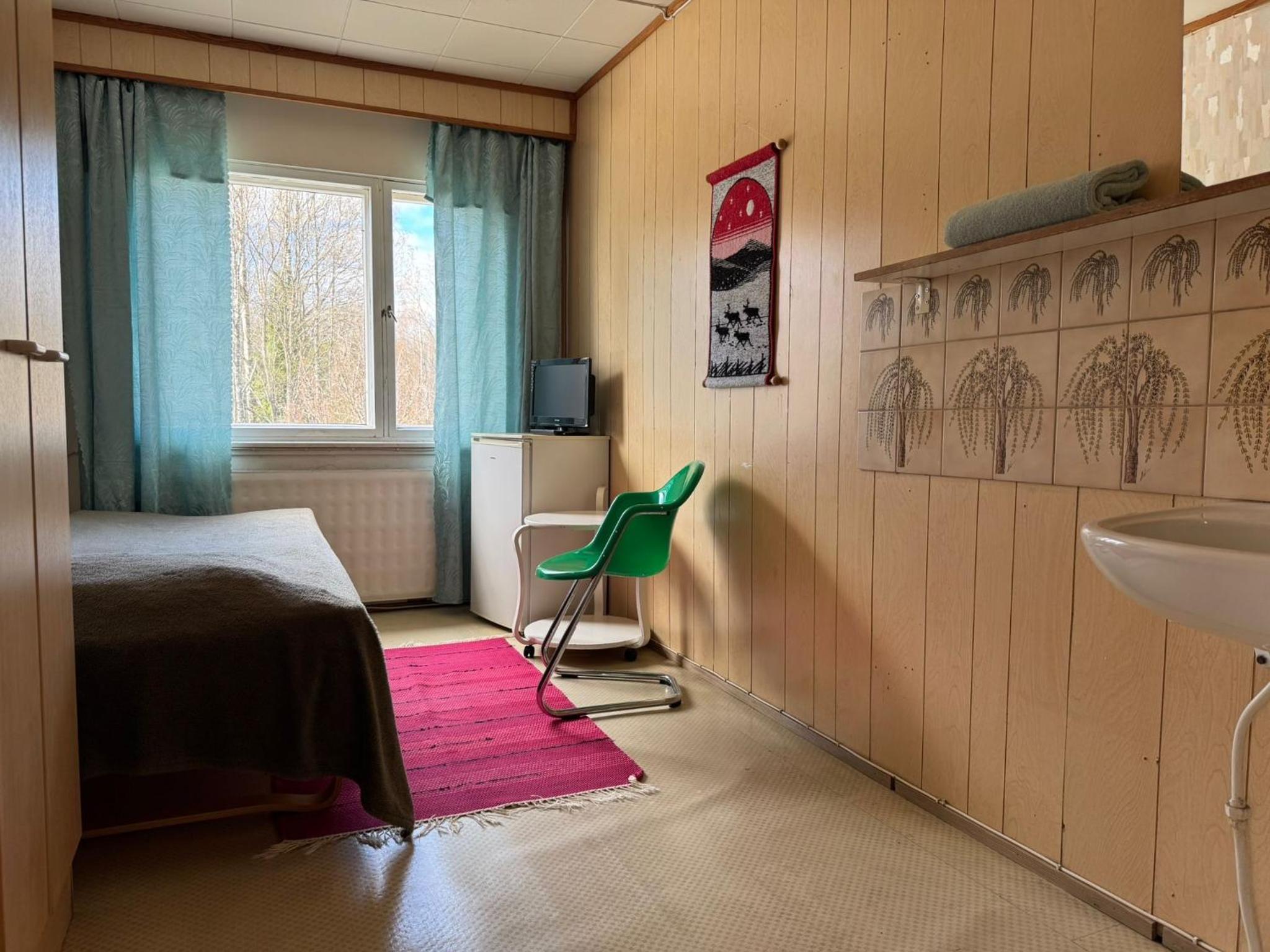 Economy Single Room with Shared Bathroom photo 3