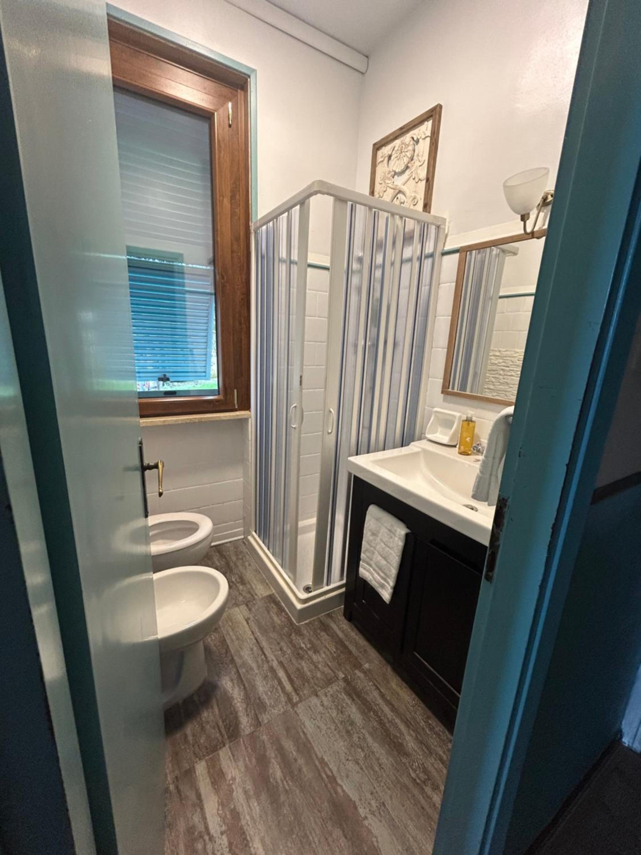Double or Twin Room with Partial Sea View photo 3