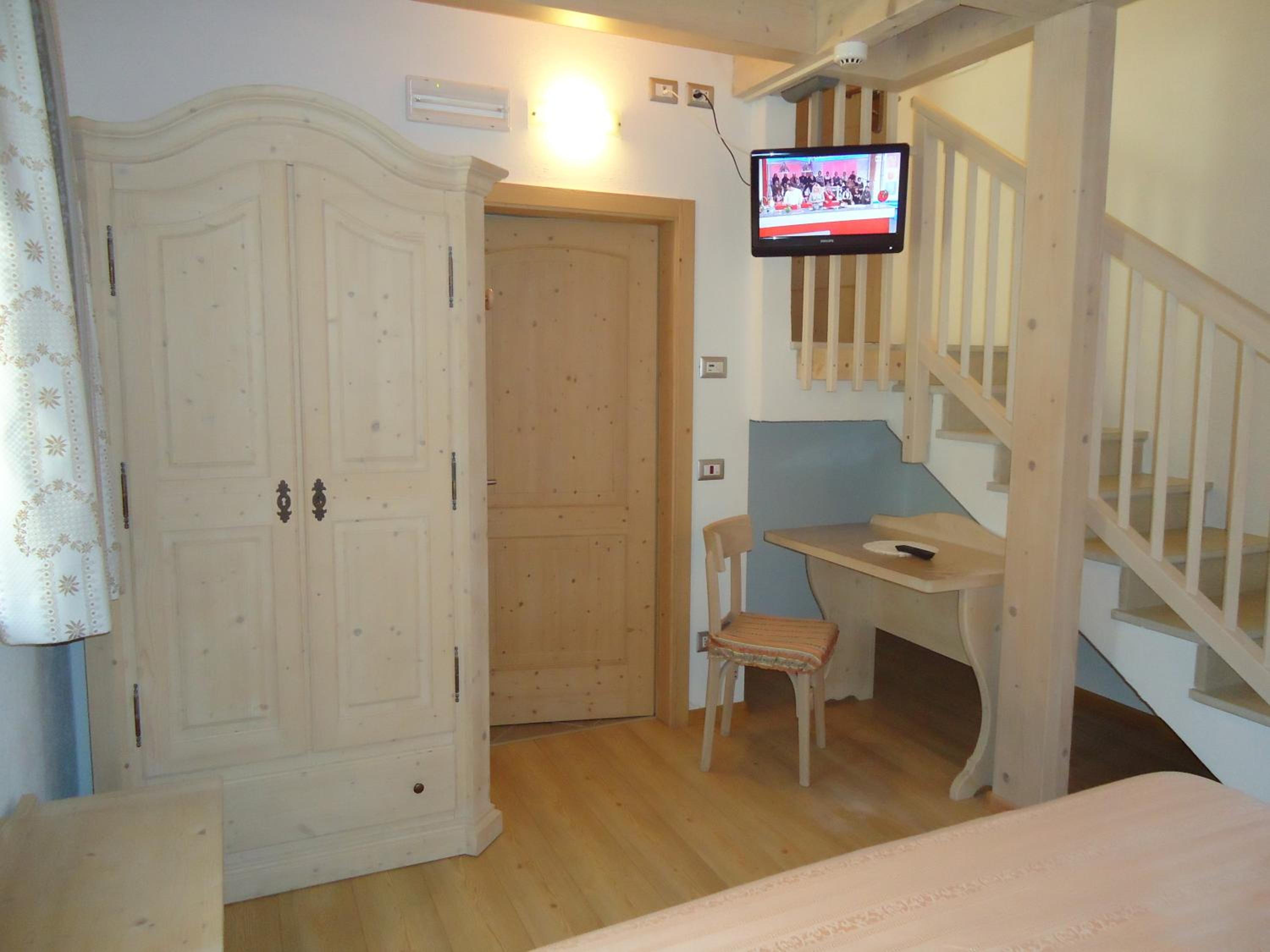 Double or Twin Room photo 3