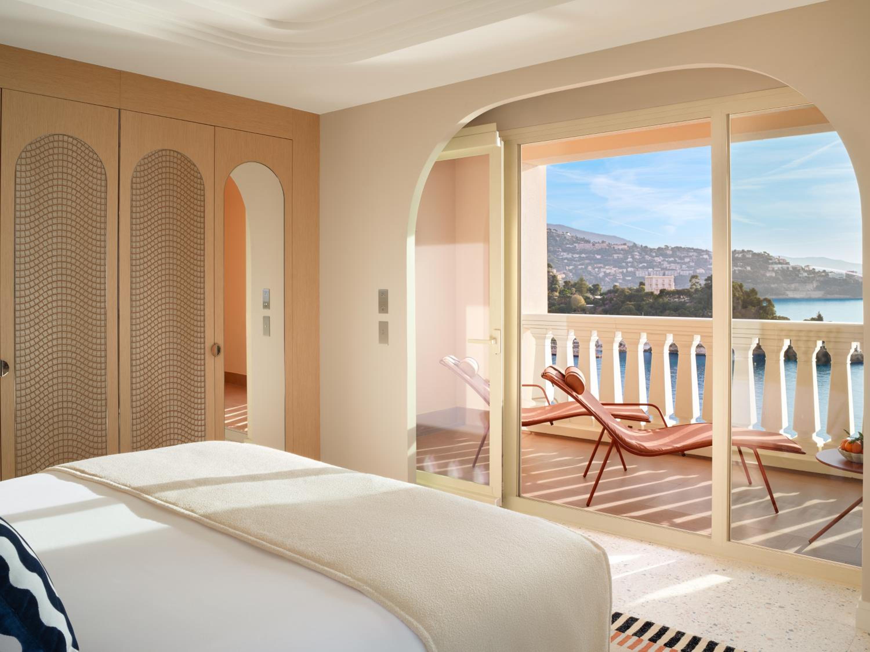 Prestige Superior Suite - sea view thumbnail 5