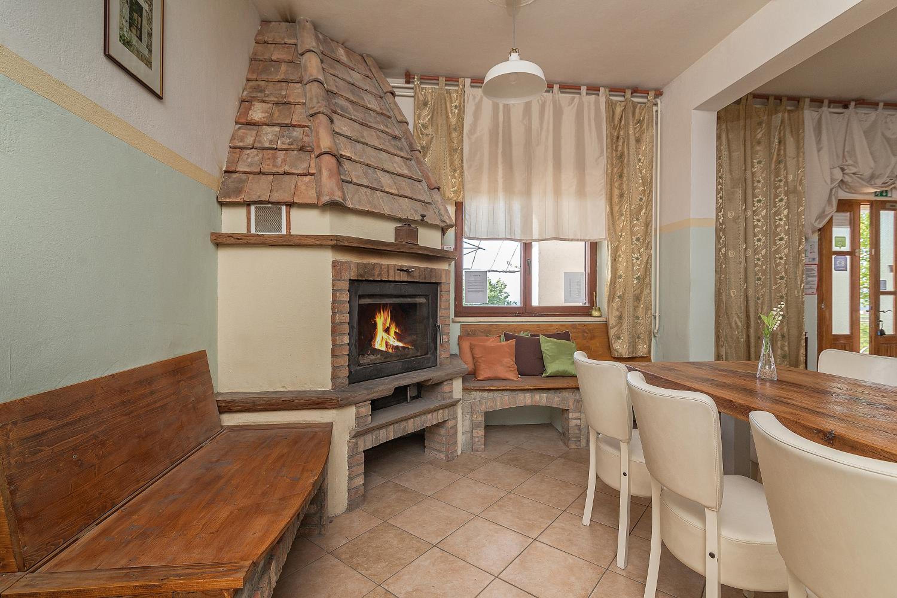 Double Room - Photo 5