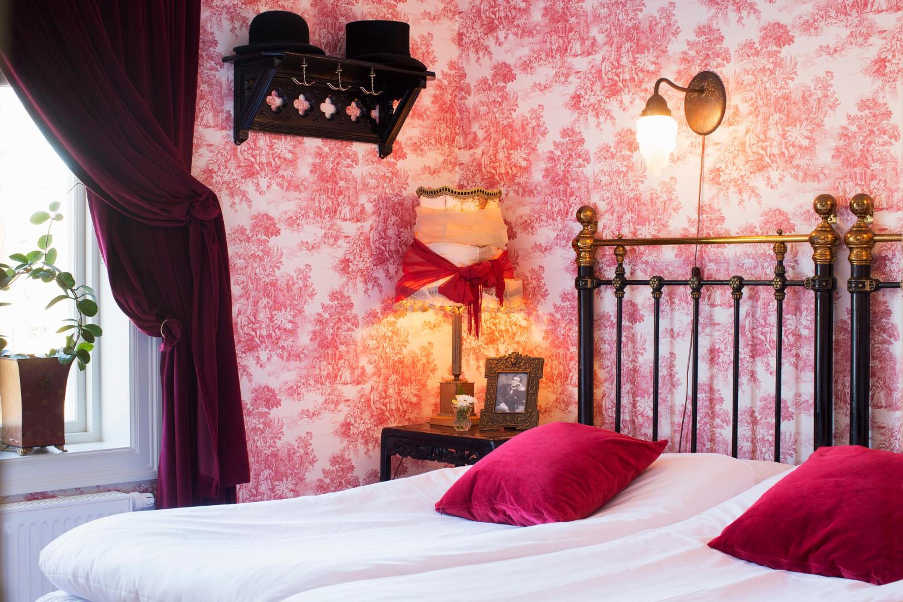 Double Room - Photo 8