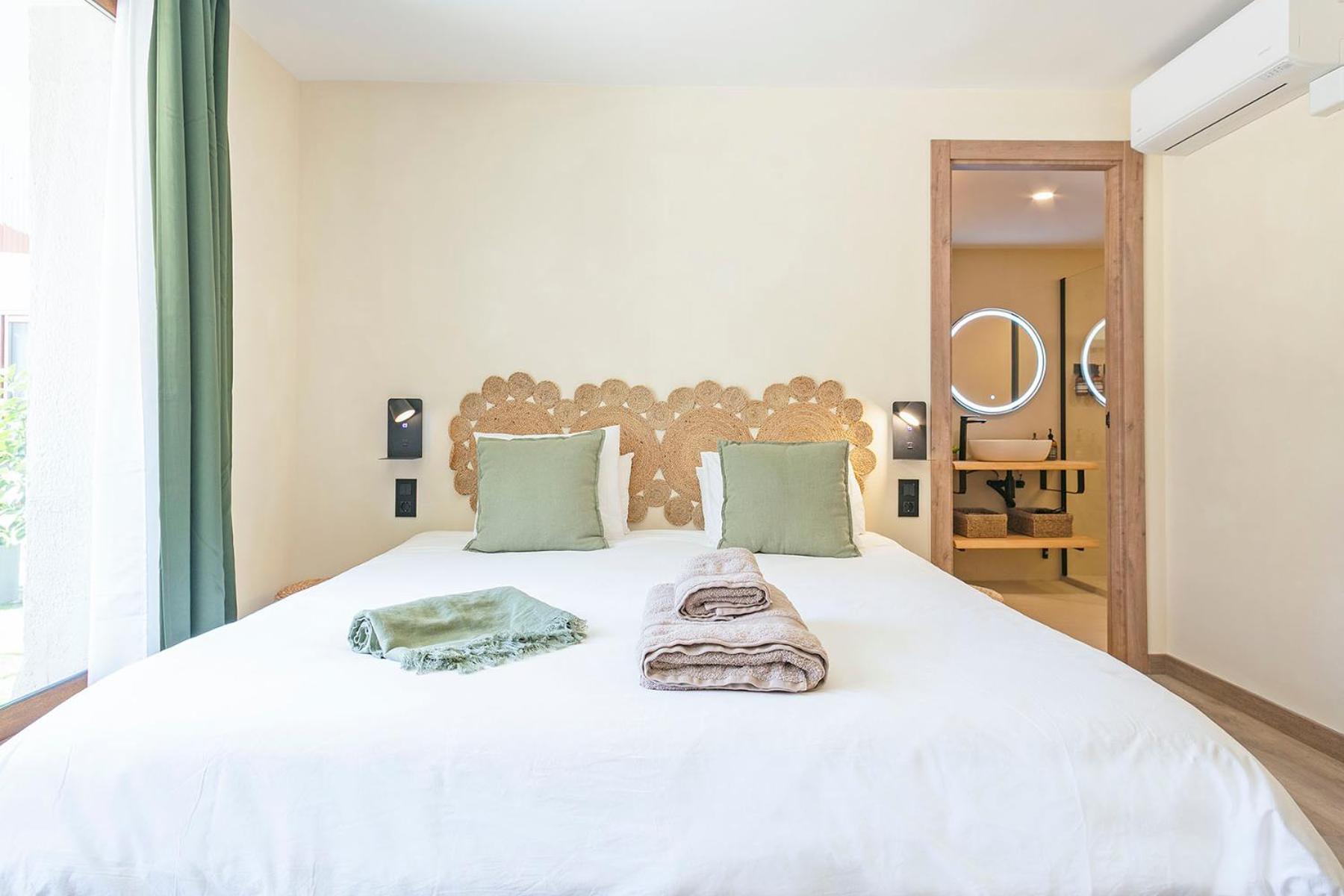 Two-Bedroom Suite photo 2