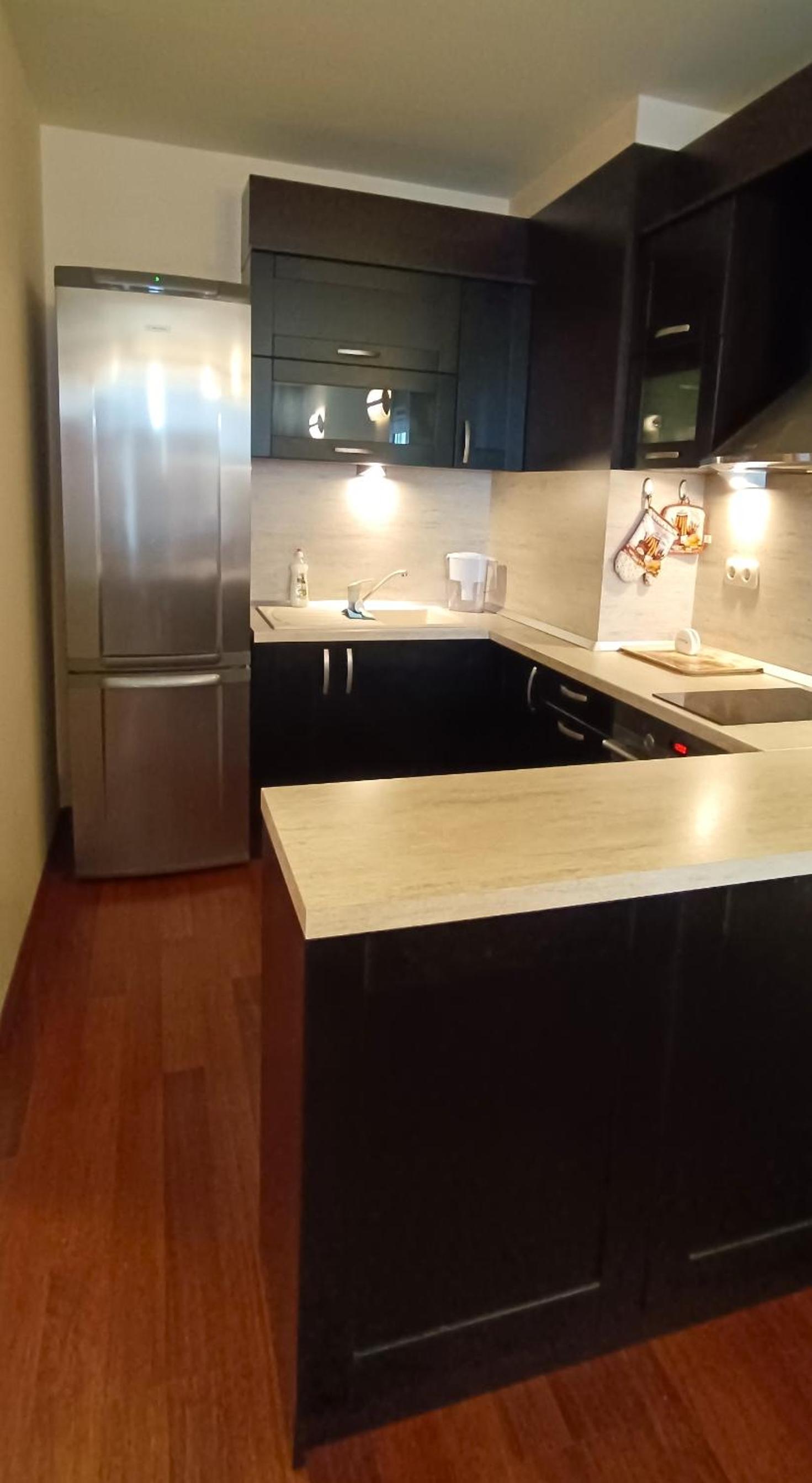 One-Bedroom Apartment with Balcony photo 2