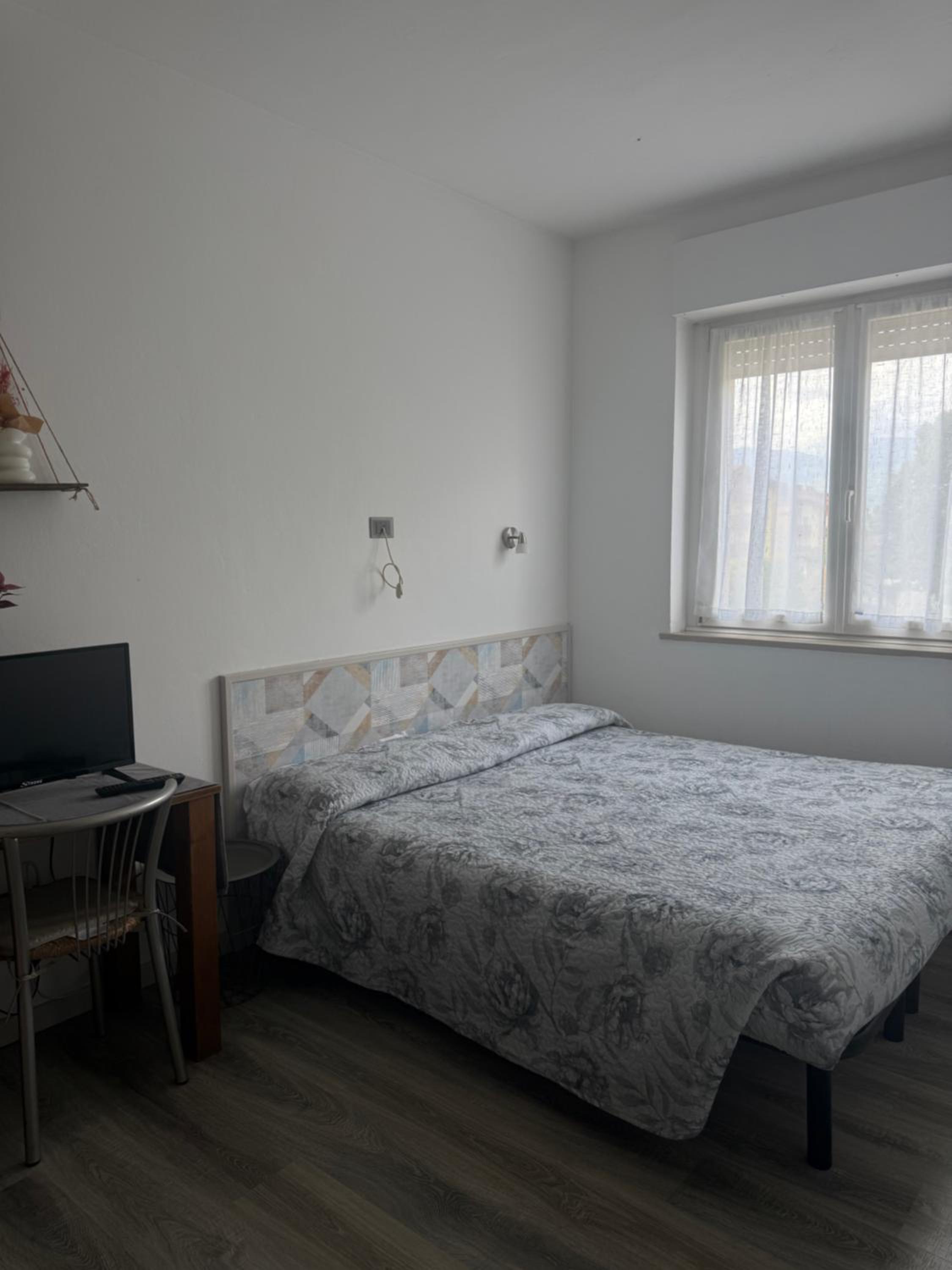 Large Single Room photo 2