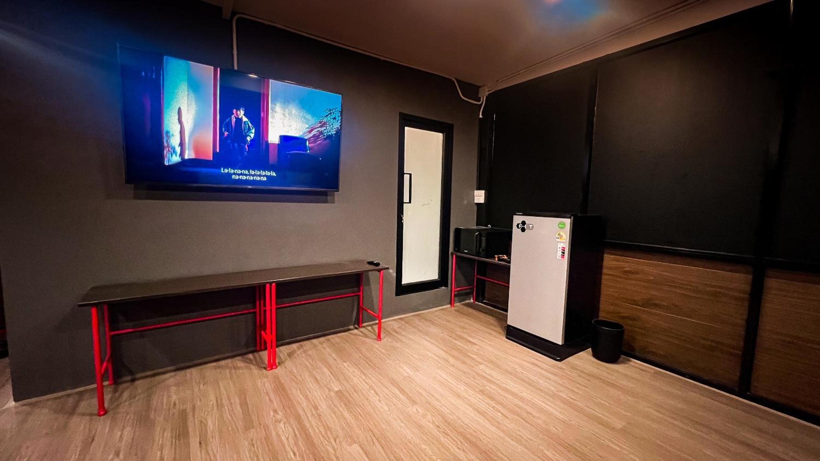Mixed Dormitory Room photo 2