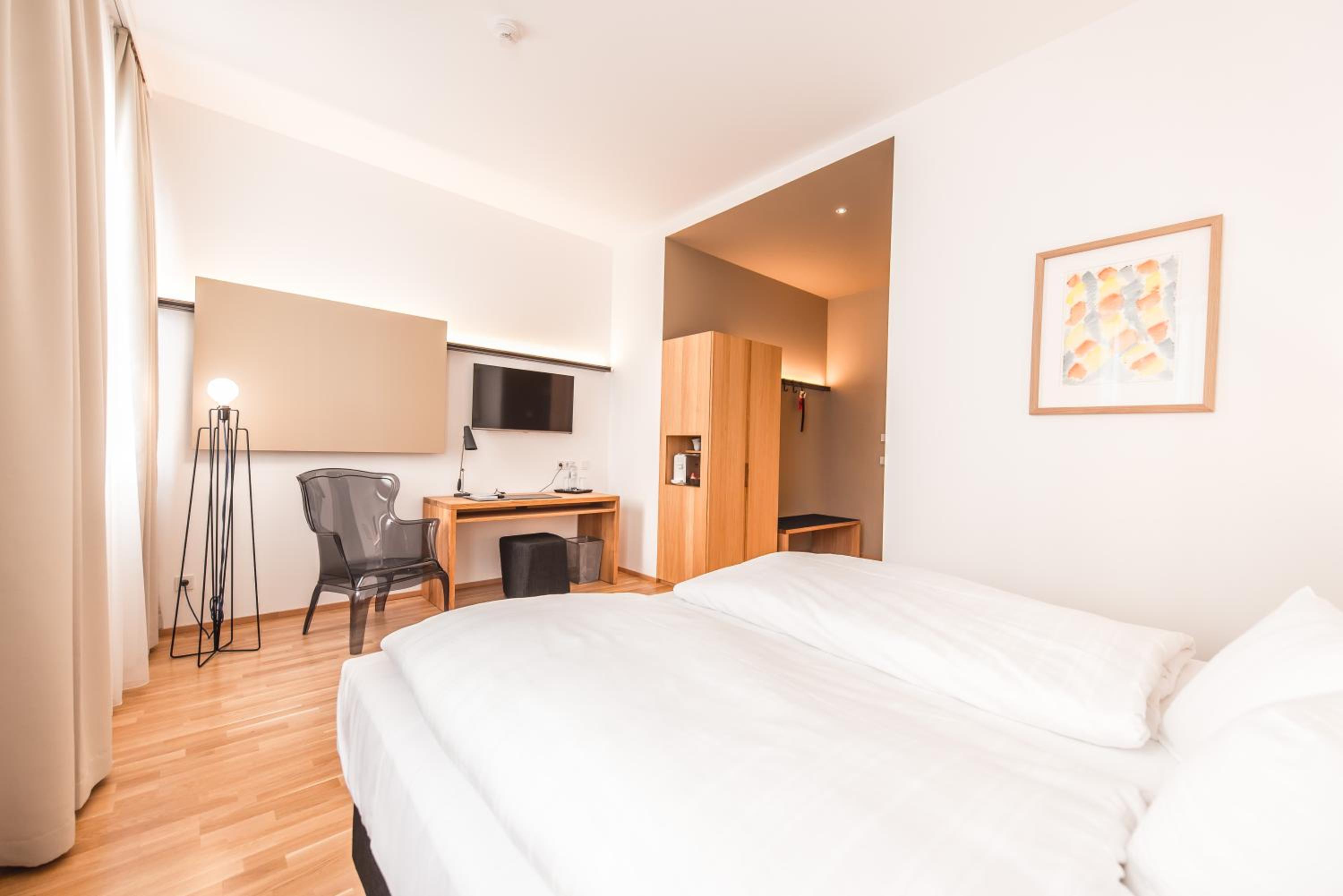 Classic Double Room - Photo 1