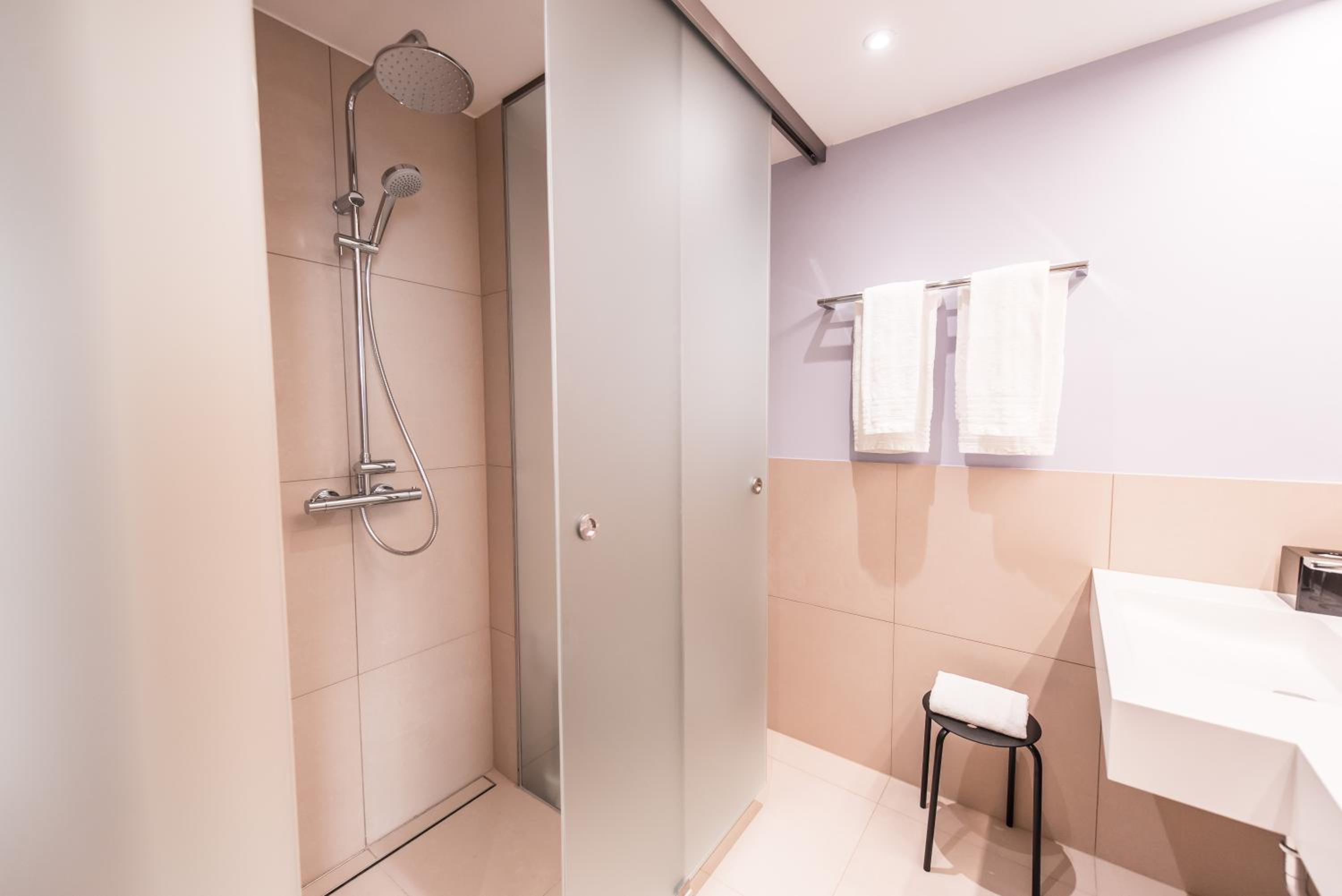 Classic Double Room - Photo 6