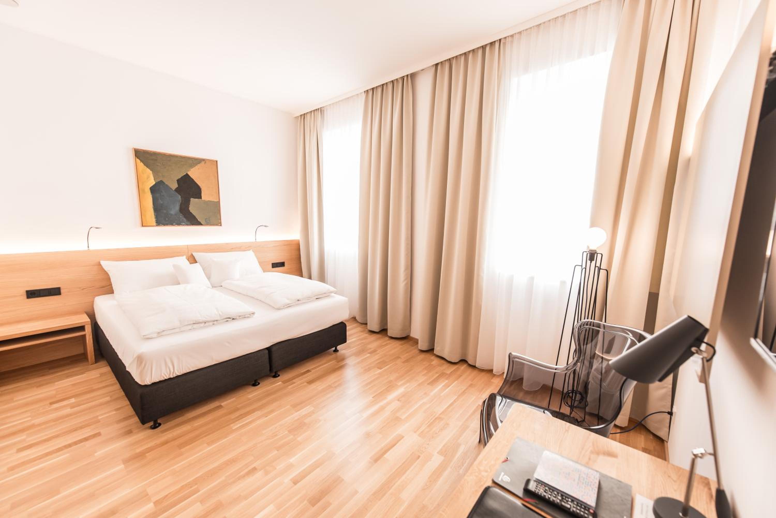 Classic Double Room - Photo 2