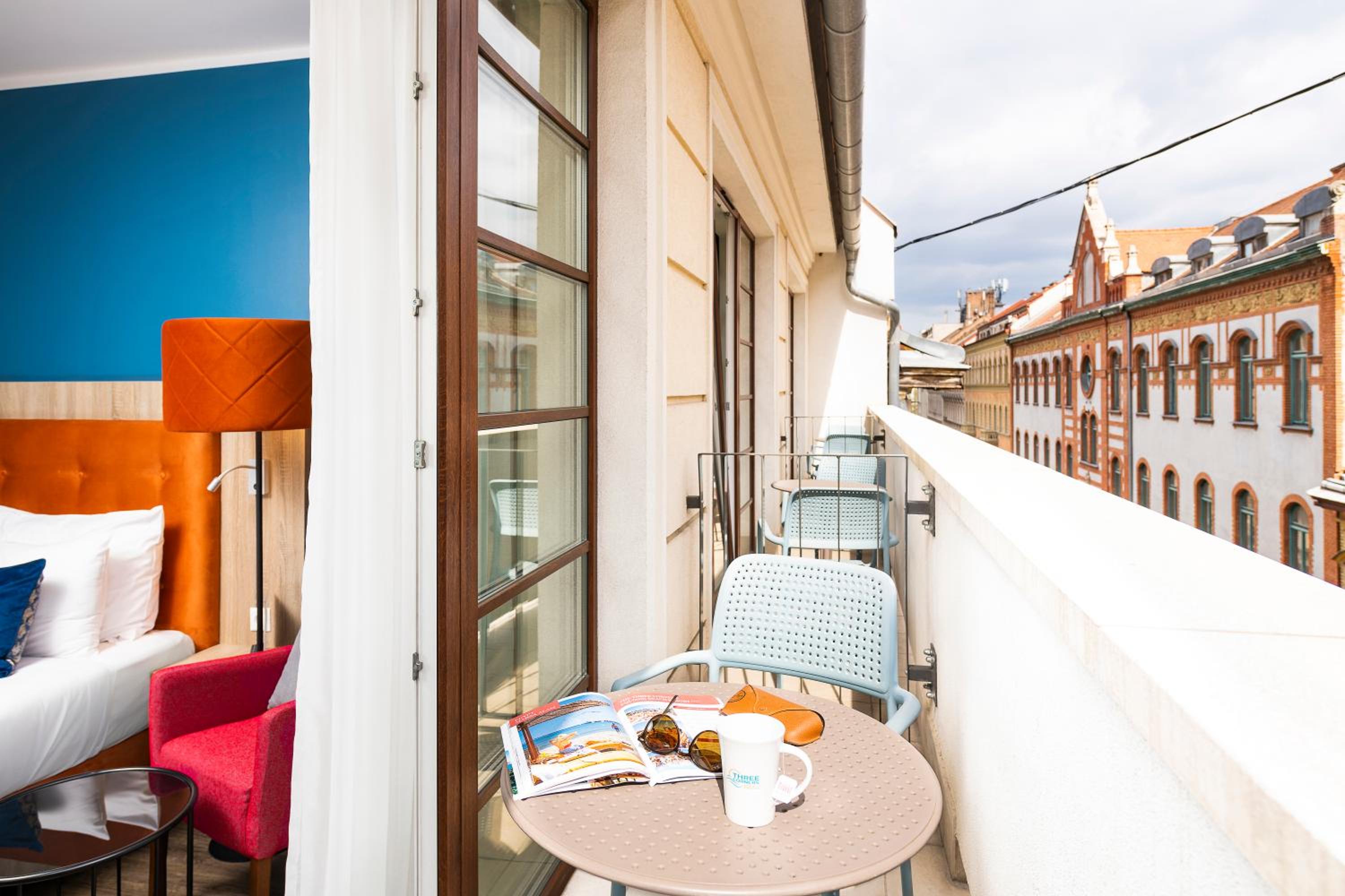מלון ת׳רי קורנרס לייפסטייל בודפשט — Premium Double Room with Balcony