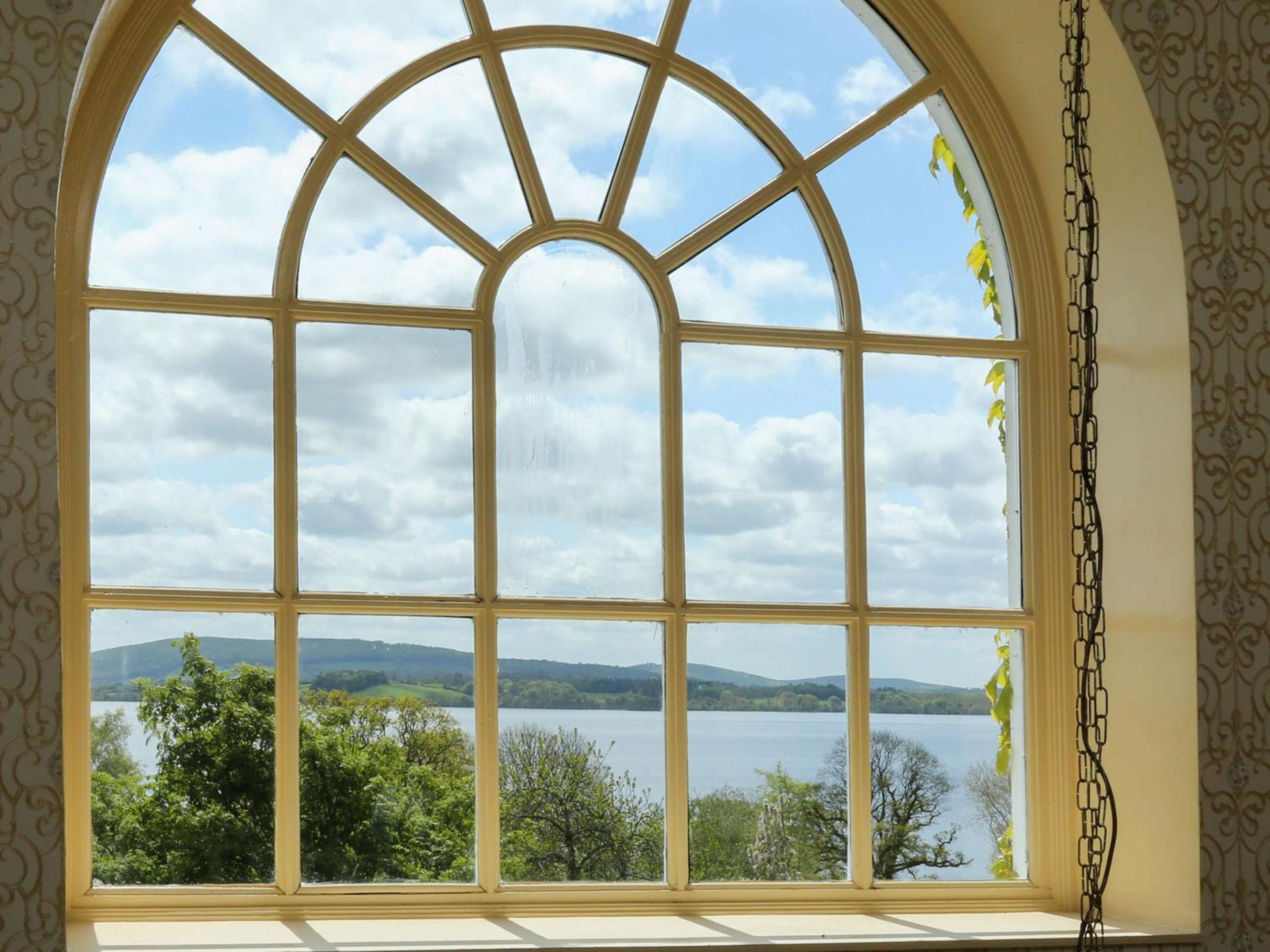 Double or Twin Room with Lake View photo 2