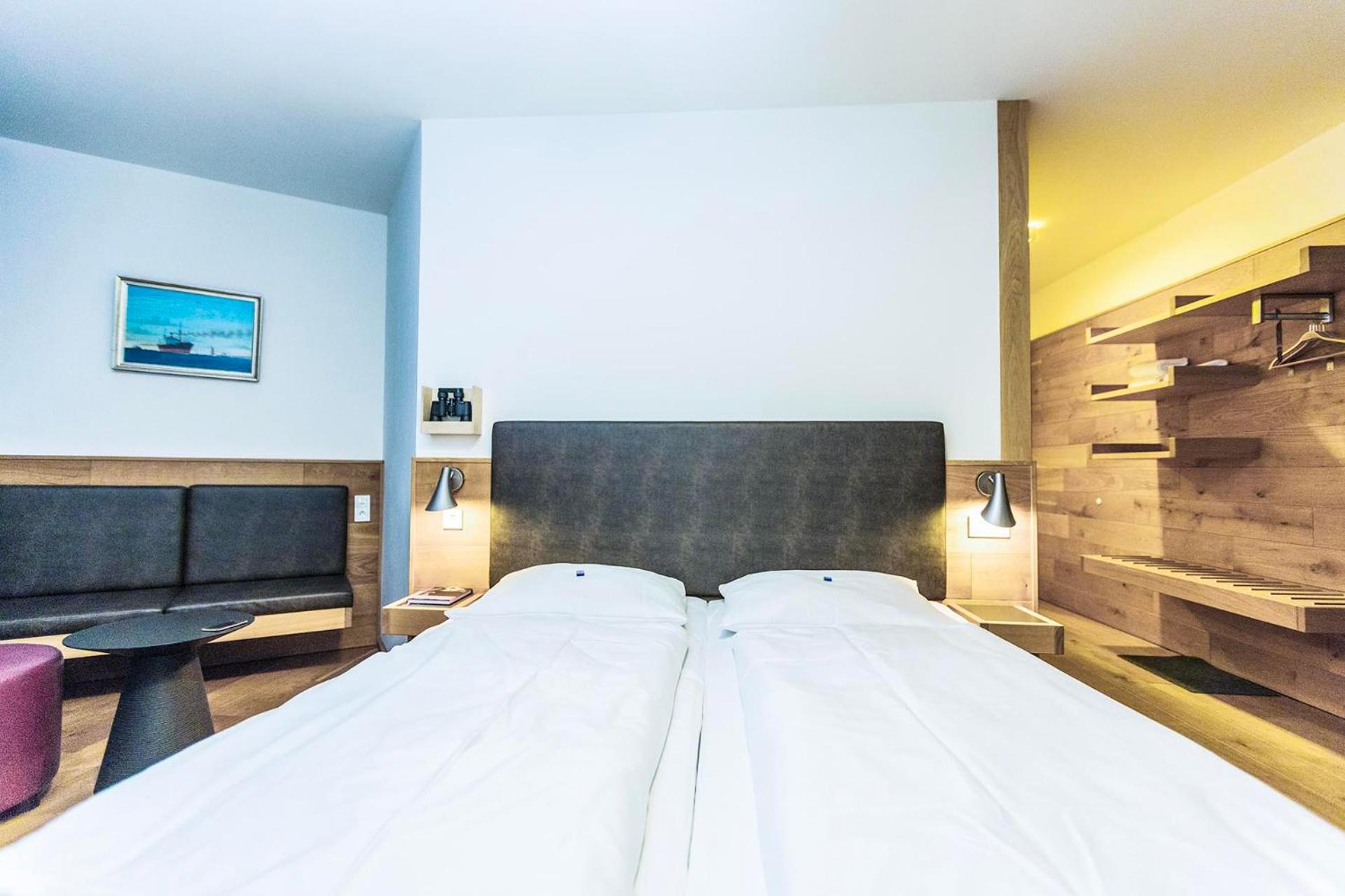 Double Room - Disability Access photo 3