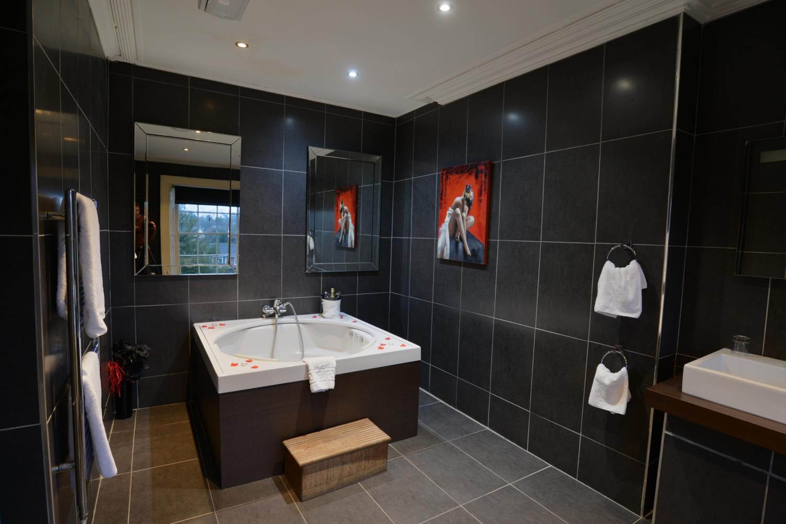 Bridal Suite - Photo 2