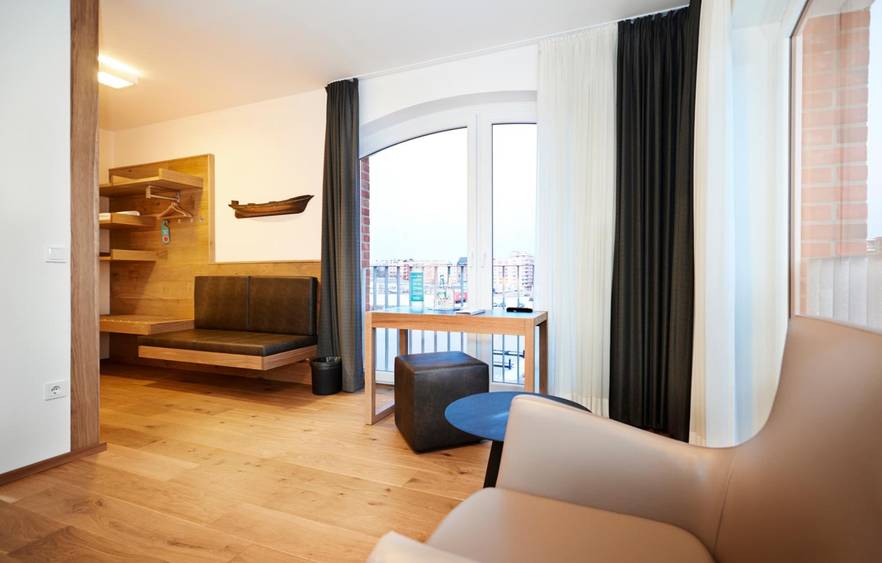 Double Room with Sea View photo 2