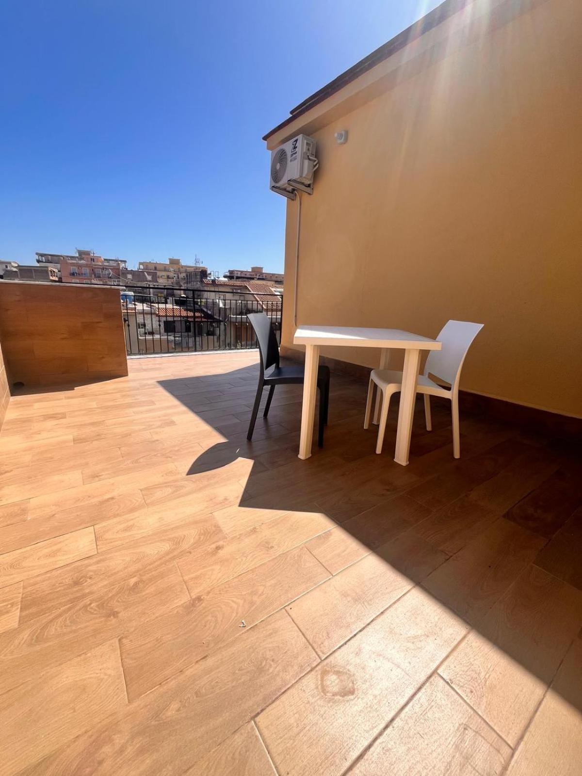 One-Bedroom Apartment with Sea View and Terrace photo 2