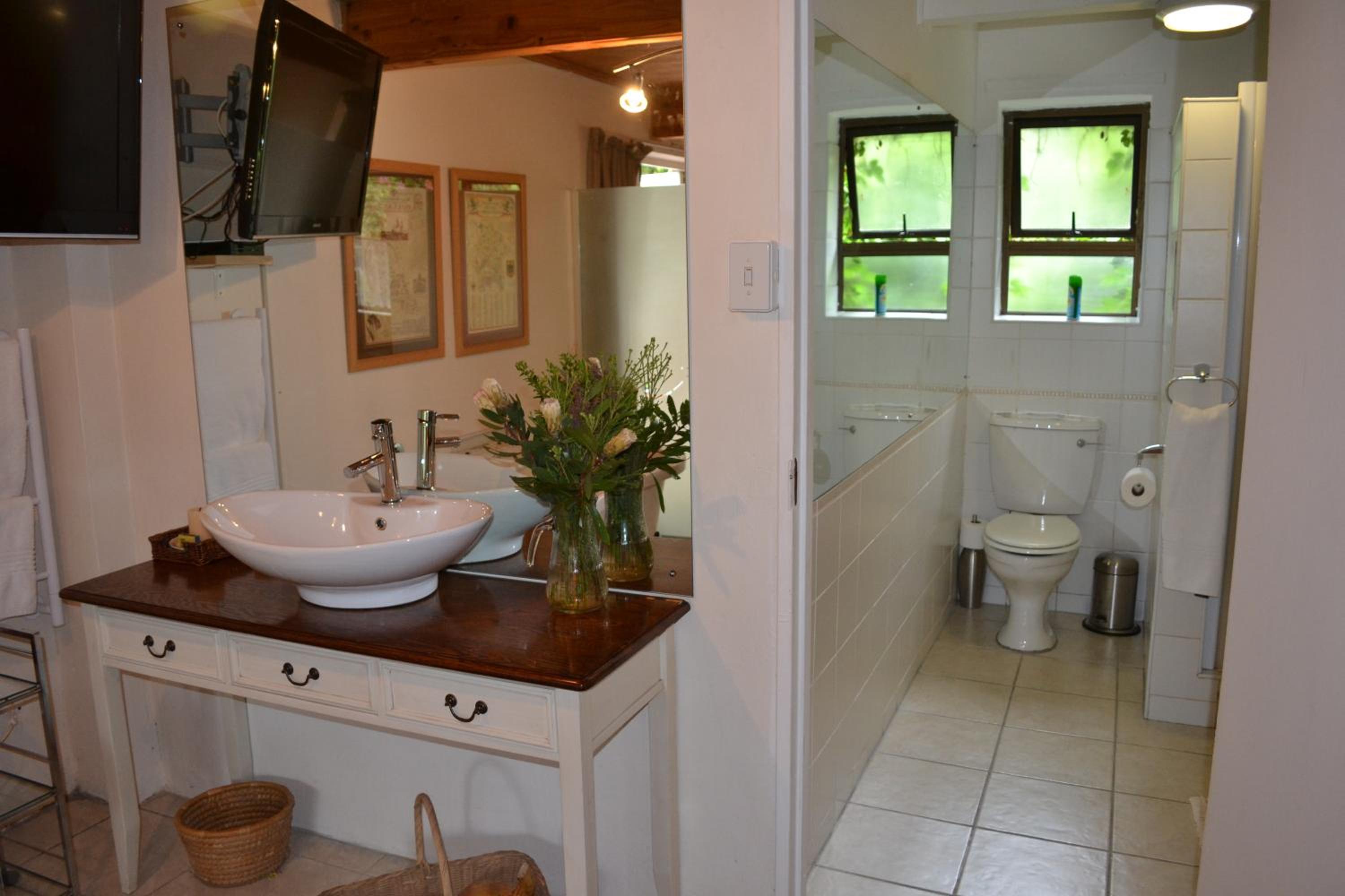 Double Room - Photo 6