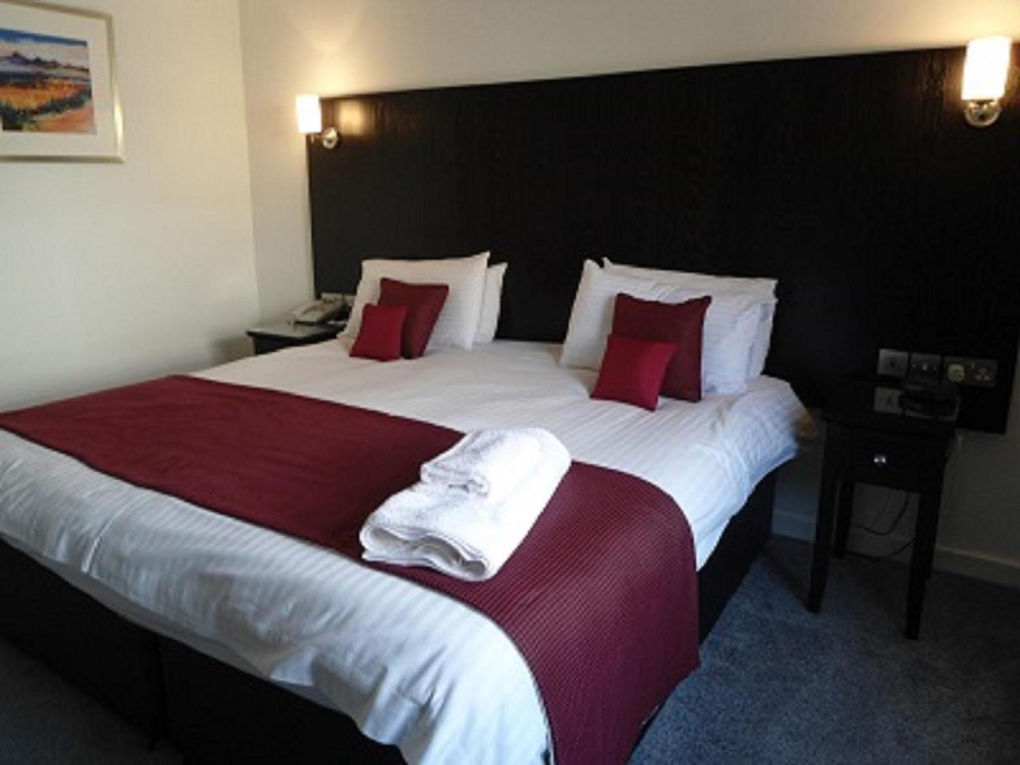 Standard Double Room - Photo 15