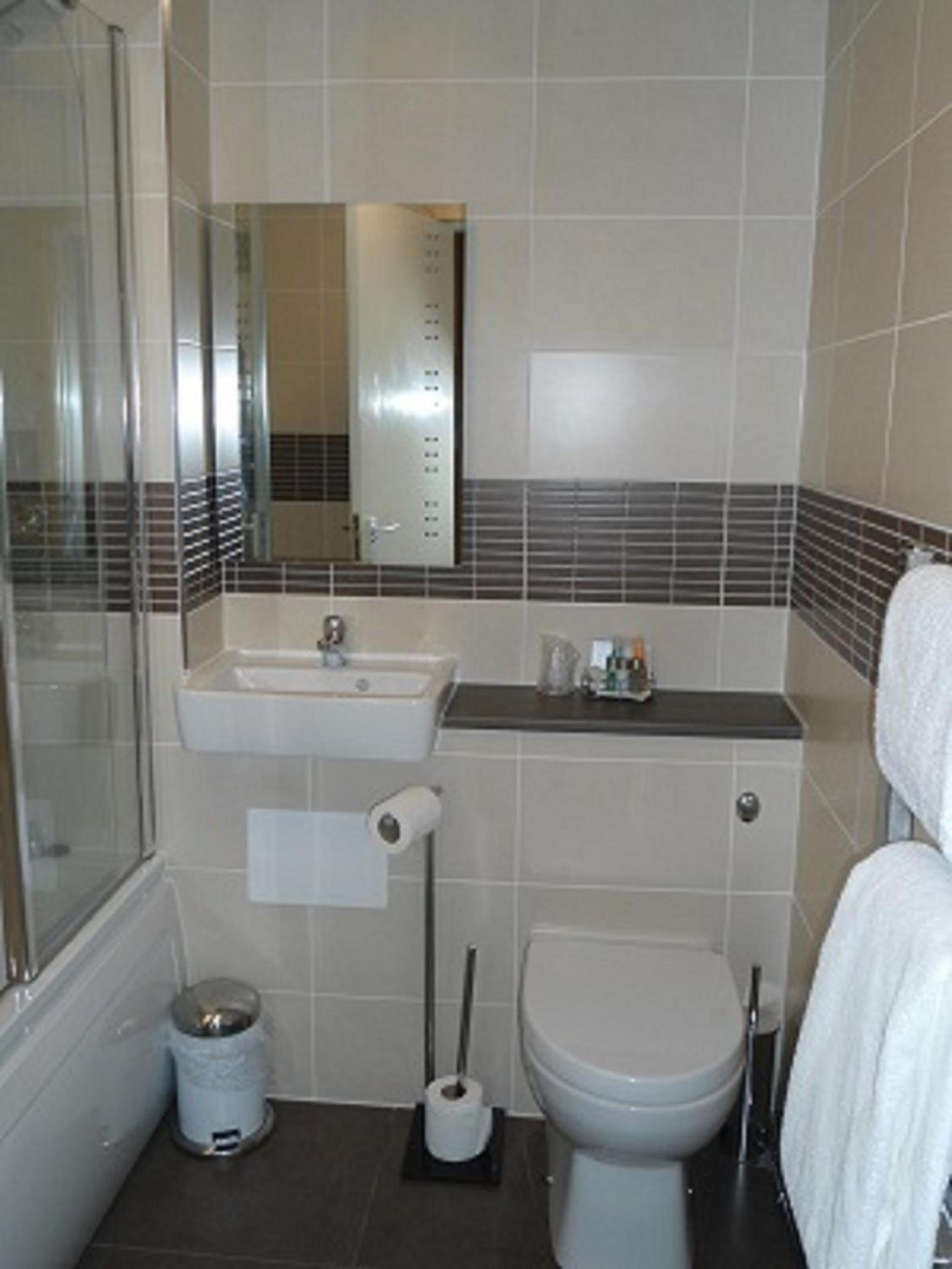 Standard Double Room - Photo 3