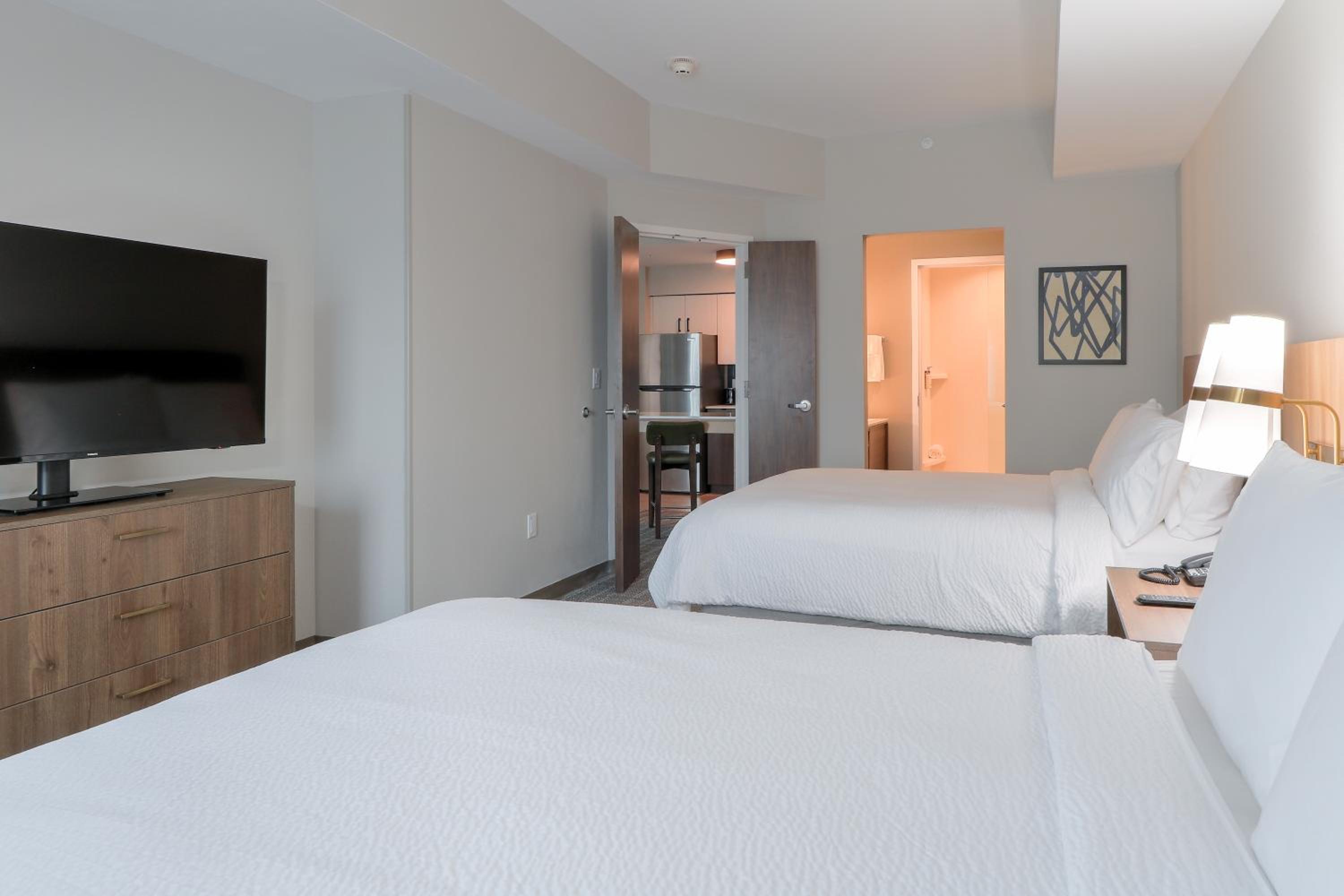 Premium Suite - Photo 6
