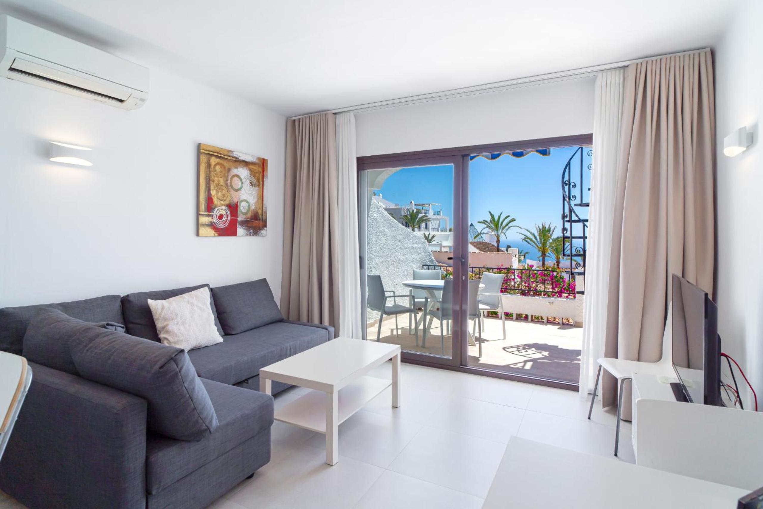 Two-Bedroom Deluxe Apartment with Ocean View