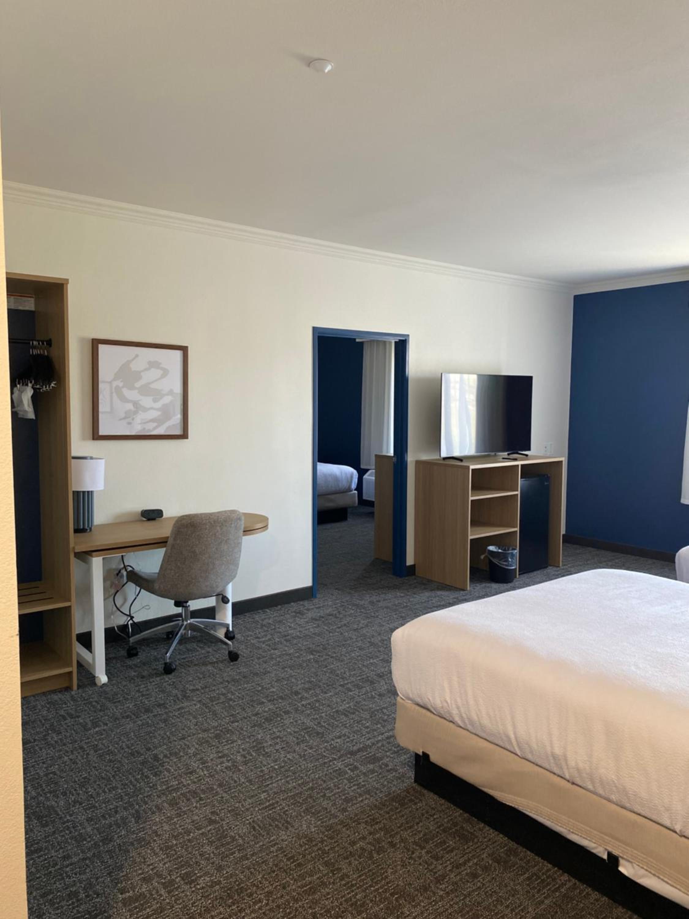 Queen Suite with Three Queen Beds