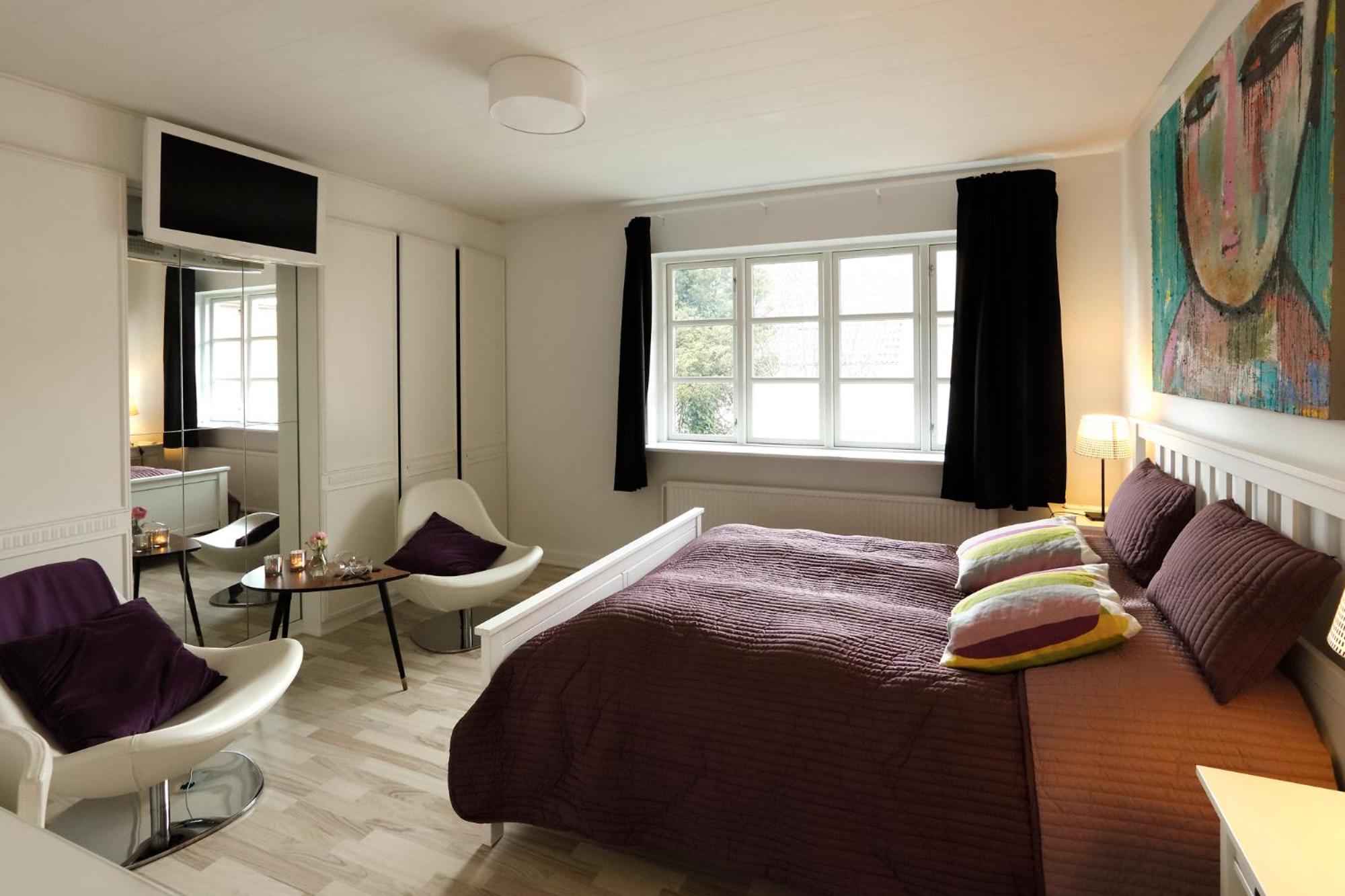 Double or Twin Room - Photo 4