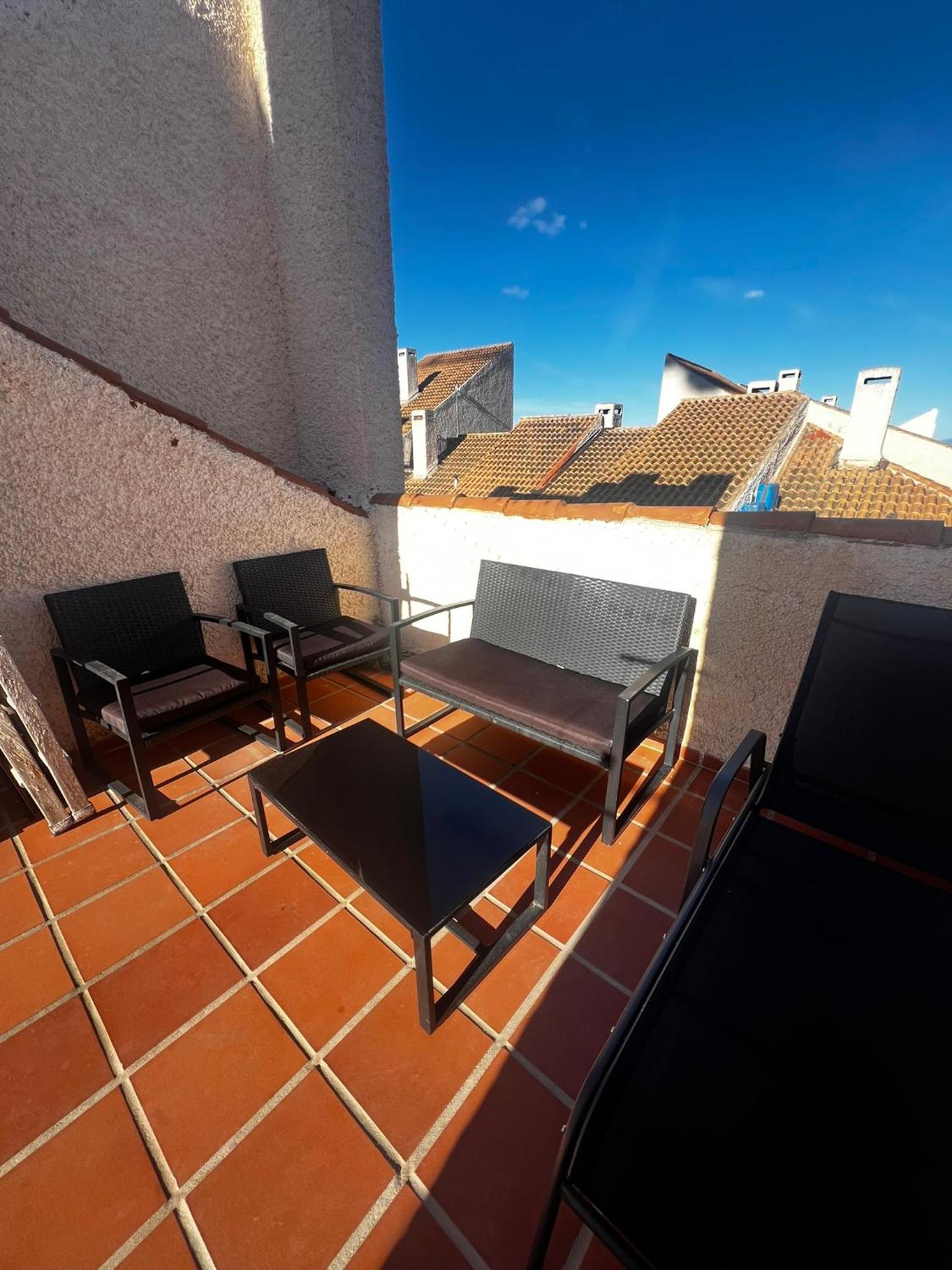 Studio Apartment with Sea View photo 2
