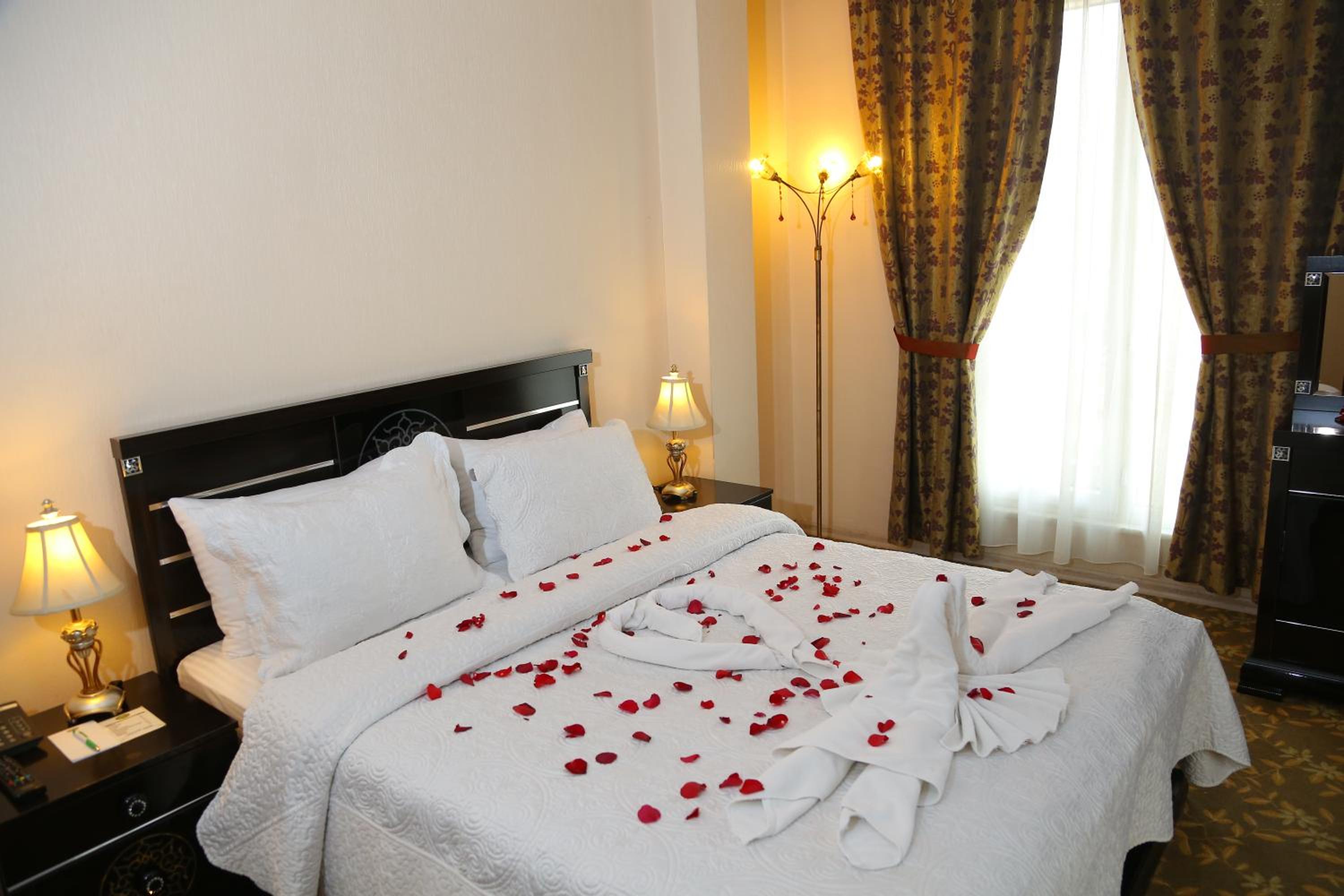 Suite - Photo 13