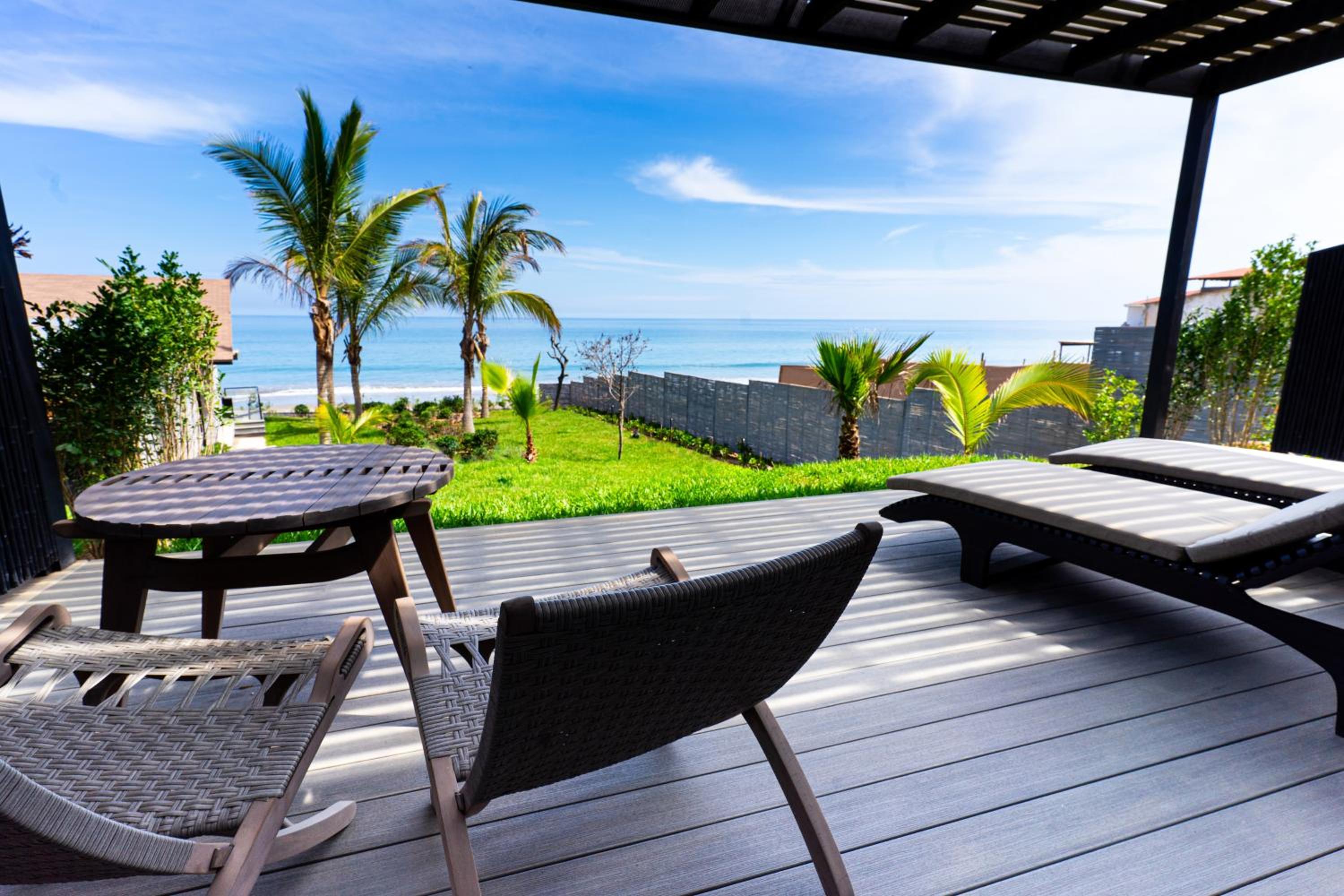 Deluxe Double Room with Panoramic Ocean View - Photo 2