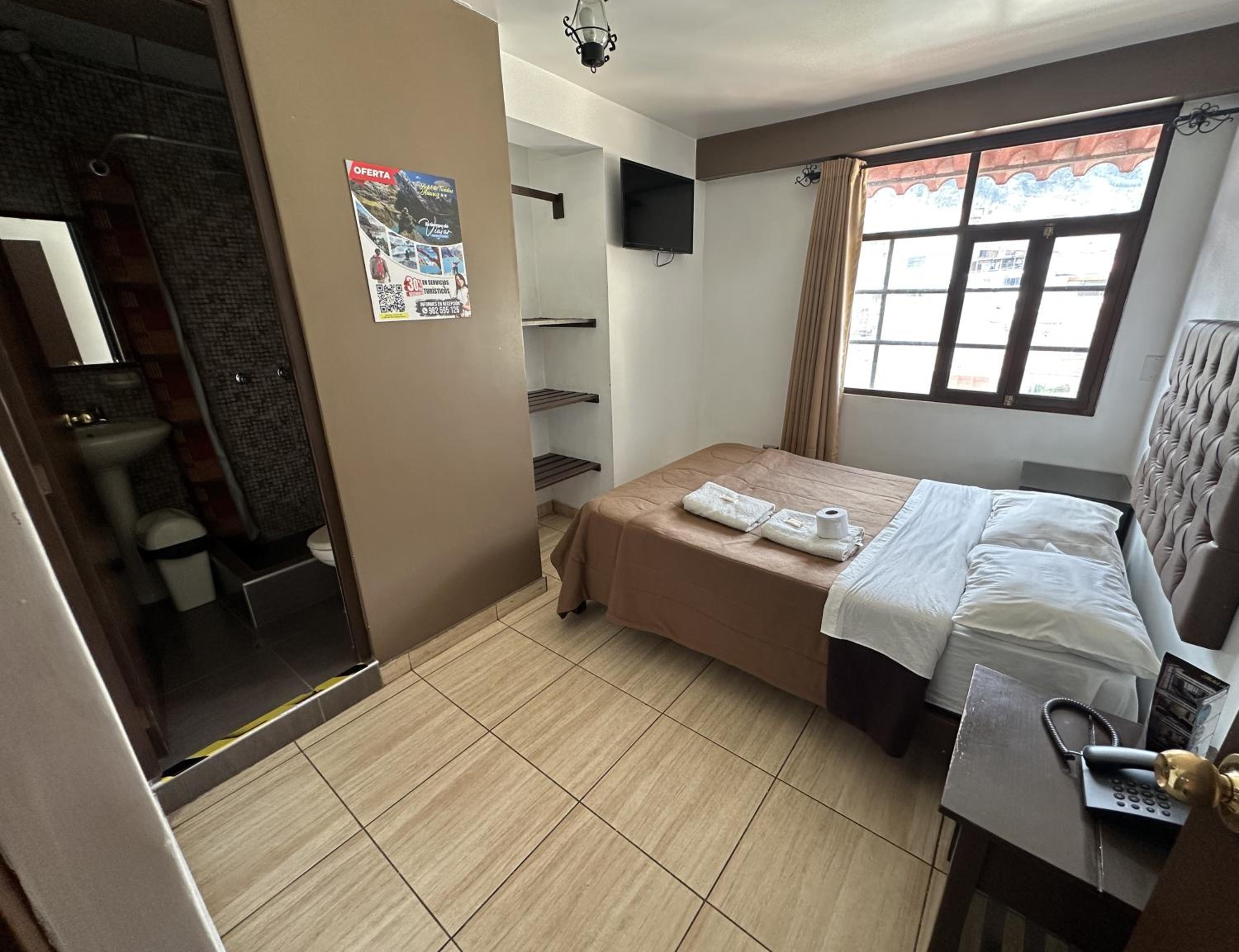 Economy Double Room photo 1