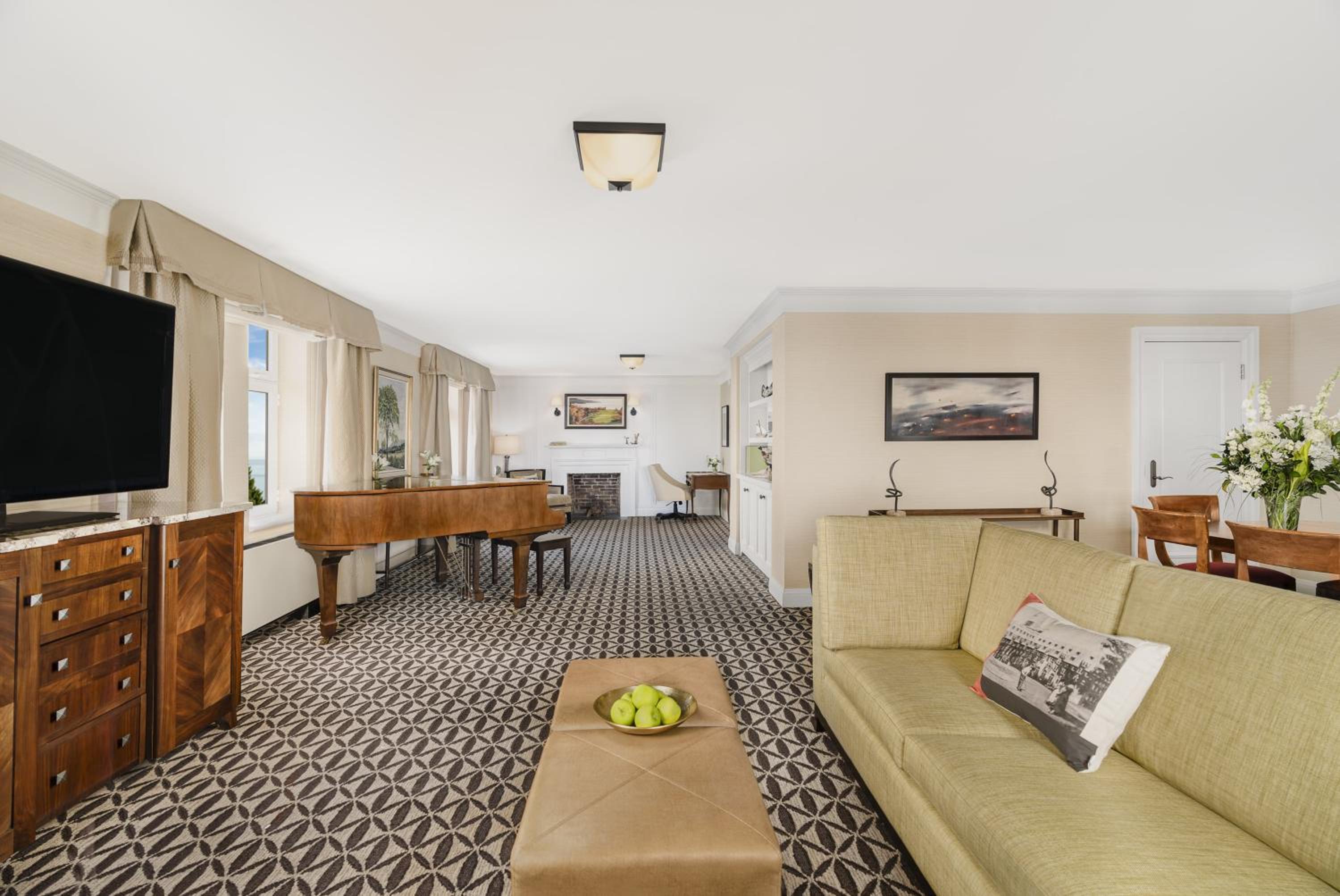 Presidential Suite photo 3