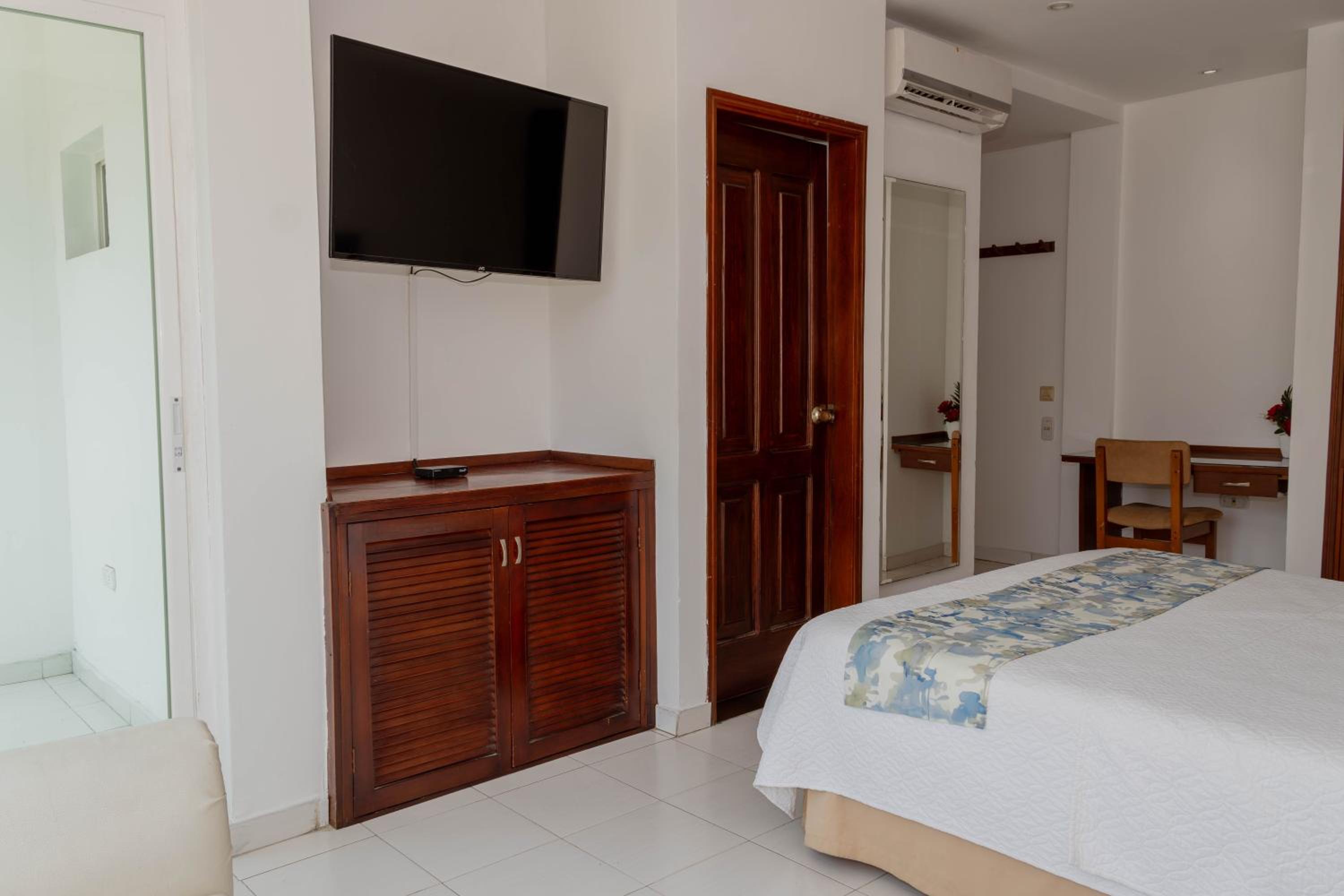 Deluxe Double Room - Photo 2