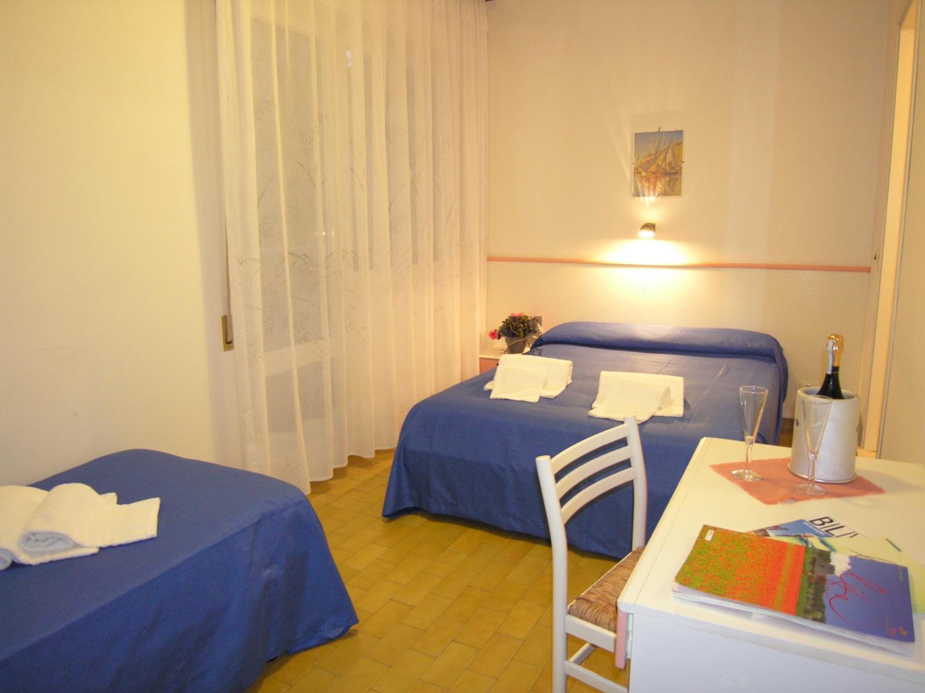 Triple Room with Terrace - Photo 8