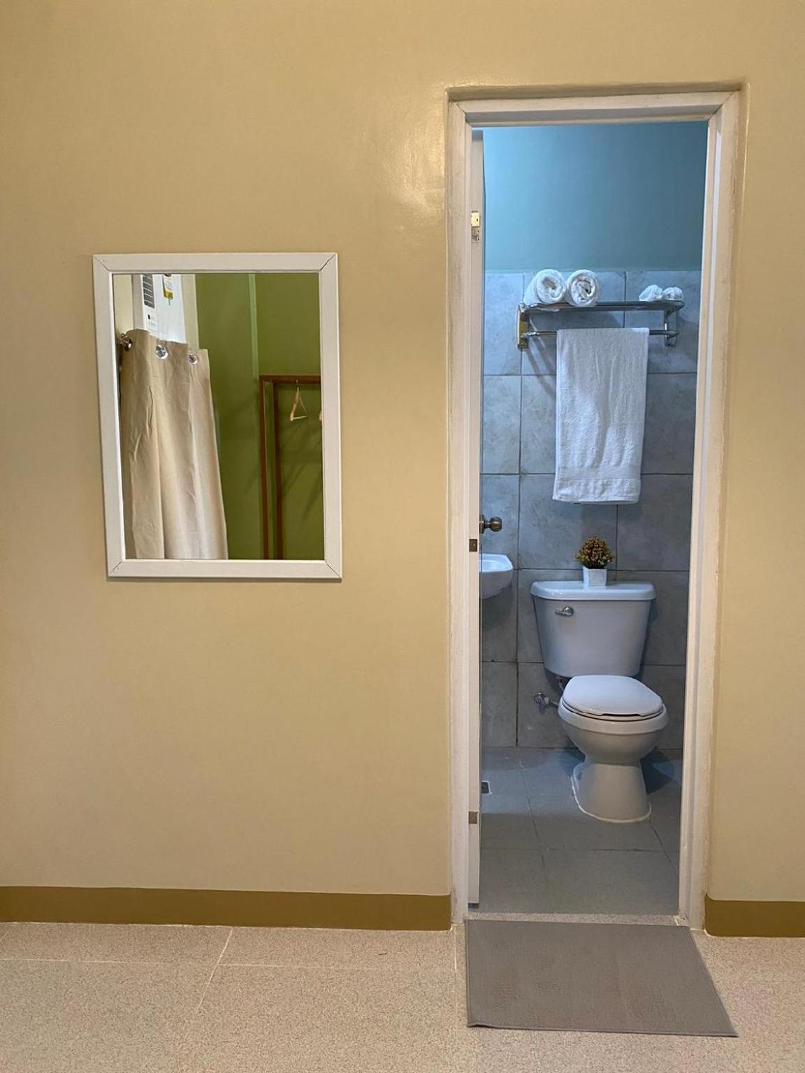 Deluxe Room - Photo 2