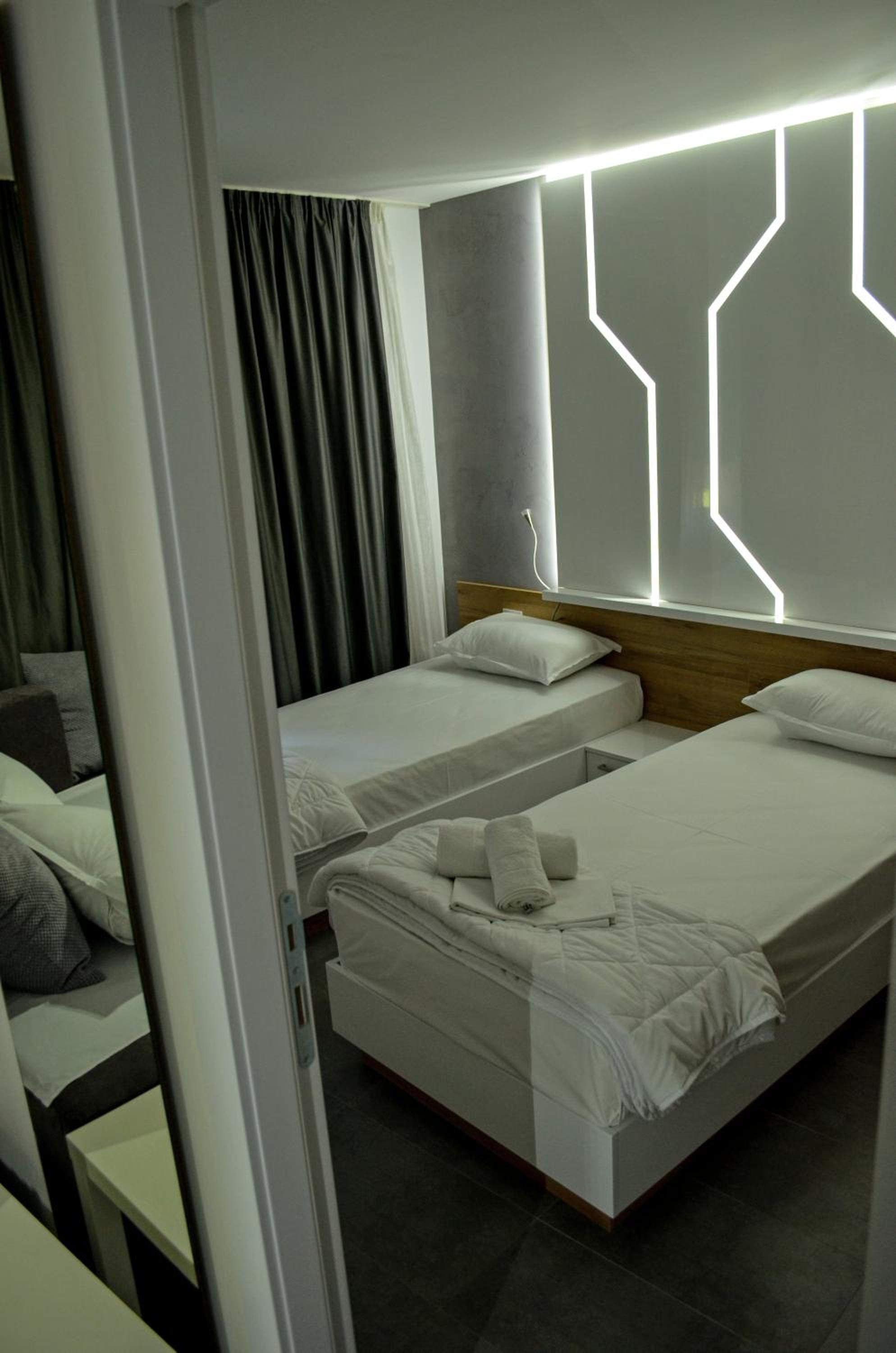 Suite with Spa Bath photo 1