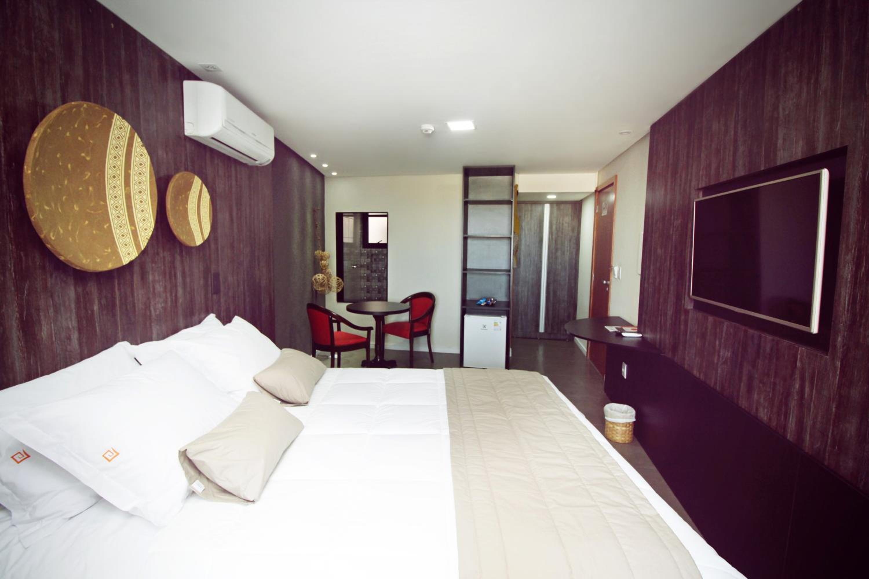 Deluxe Double Room with Side Sea View photo 3