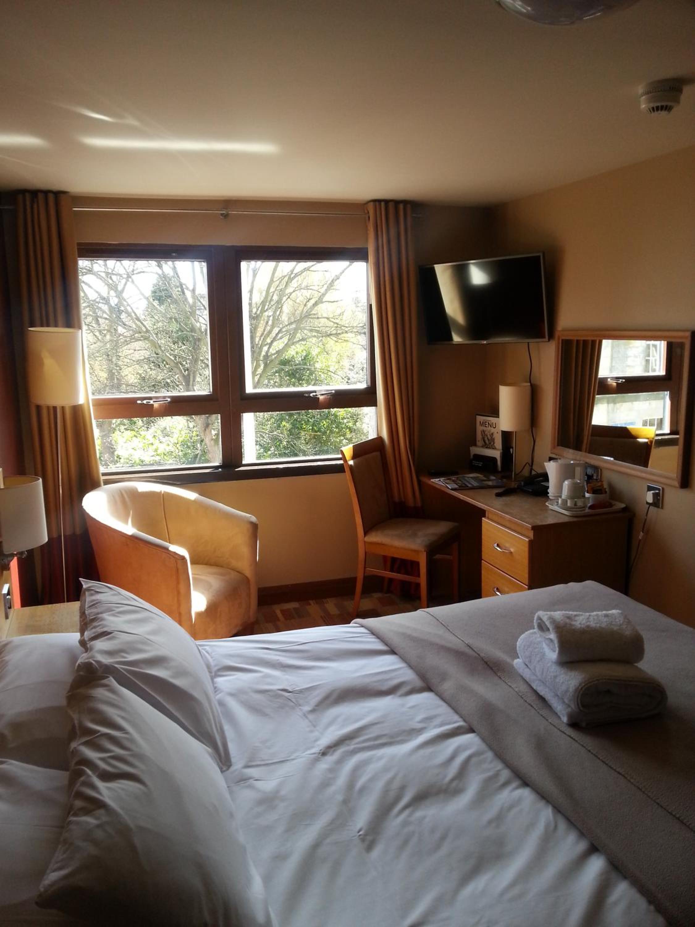 Standard Double Room - Photo 2