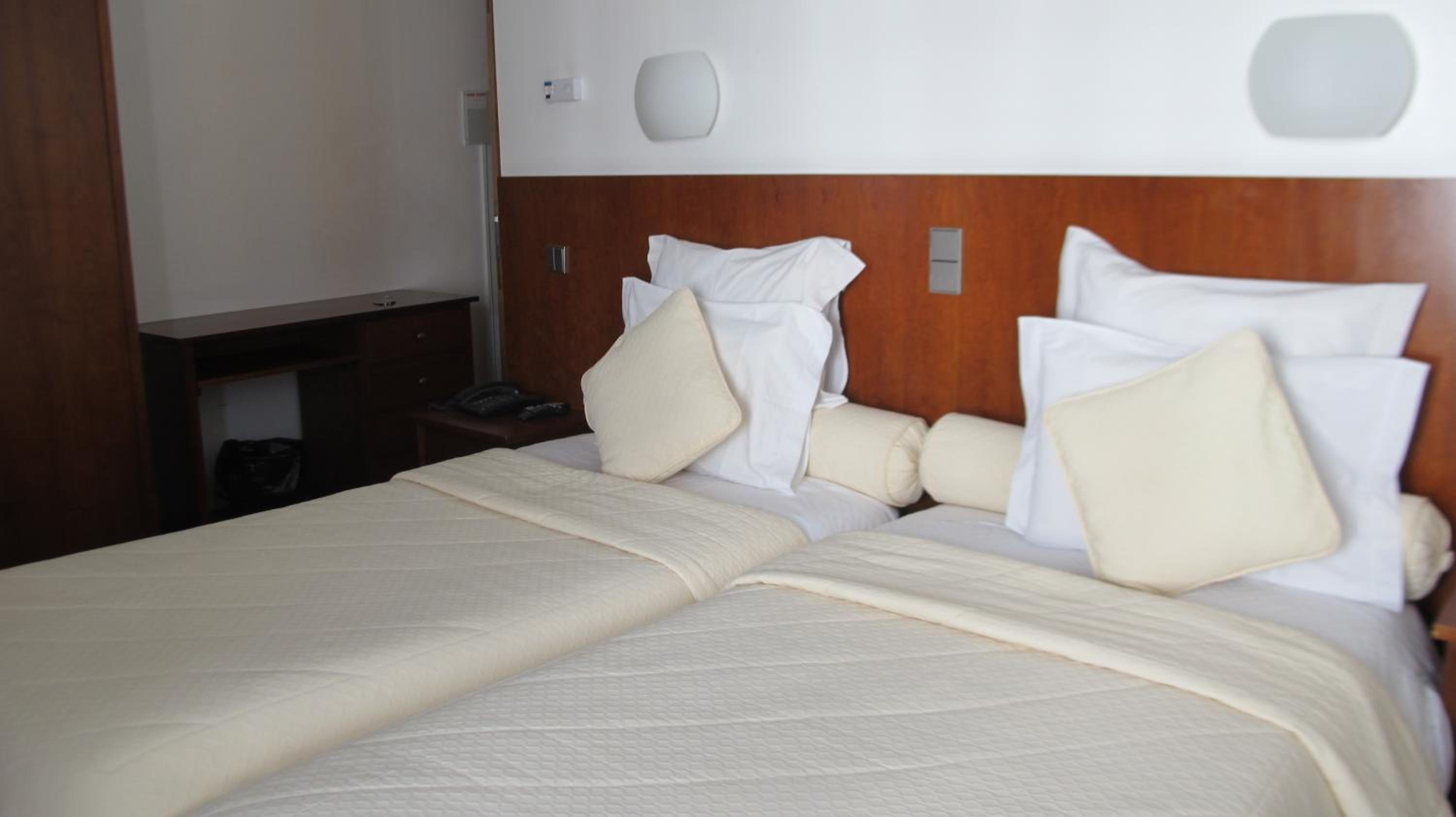 Triple Room - Photo 1