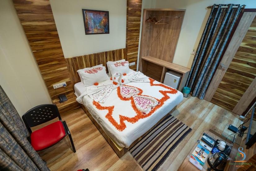 Deluxe Rooms with Bathtub + Free Havelock Jetty Pick Up (Early Check-In upto 2 hours (subject to availability)  +  10% off on food & beverage services  +  5% off on Kayaking, Snorkelling & more water sports) - Photo 5