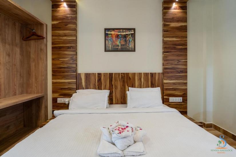 Deluxe Rooms with Bathtub + Free Havelock Jetty Pick Up (Early Check-In upto 2 hours (subject to availability)  +  10% off on food & beverage services  +  5% off on Kayaking, Snorkelling & more water sports) - Photo 6