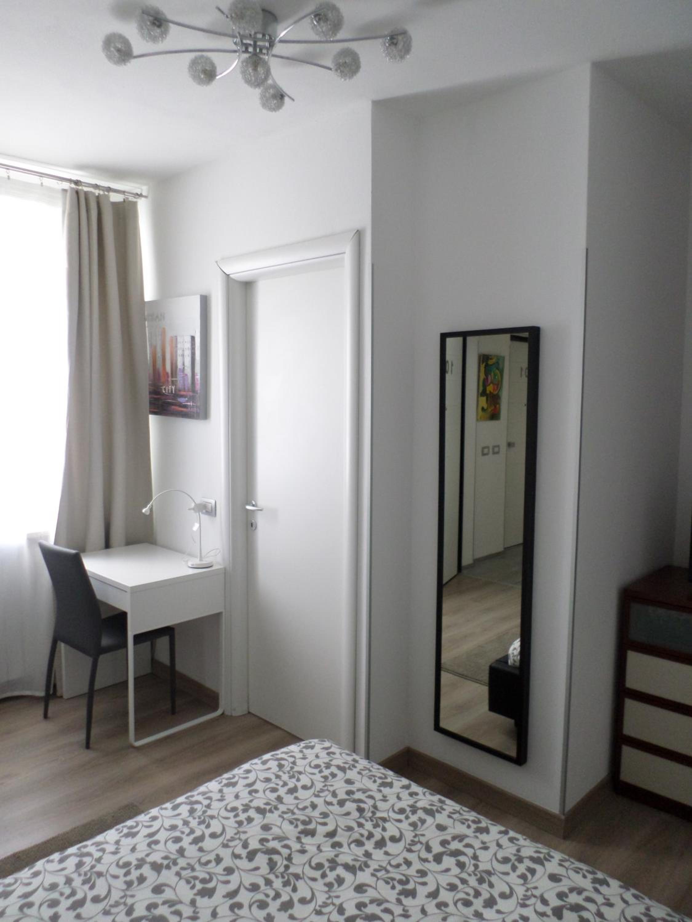 Large Single Room photo 2
