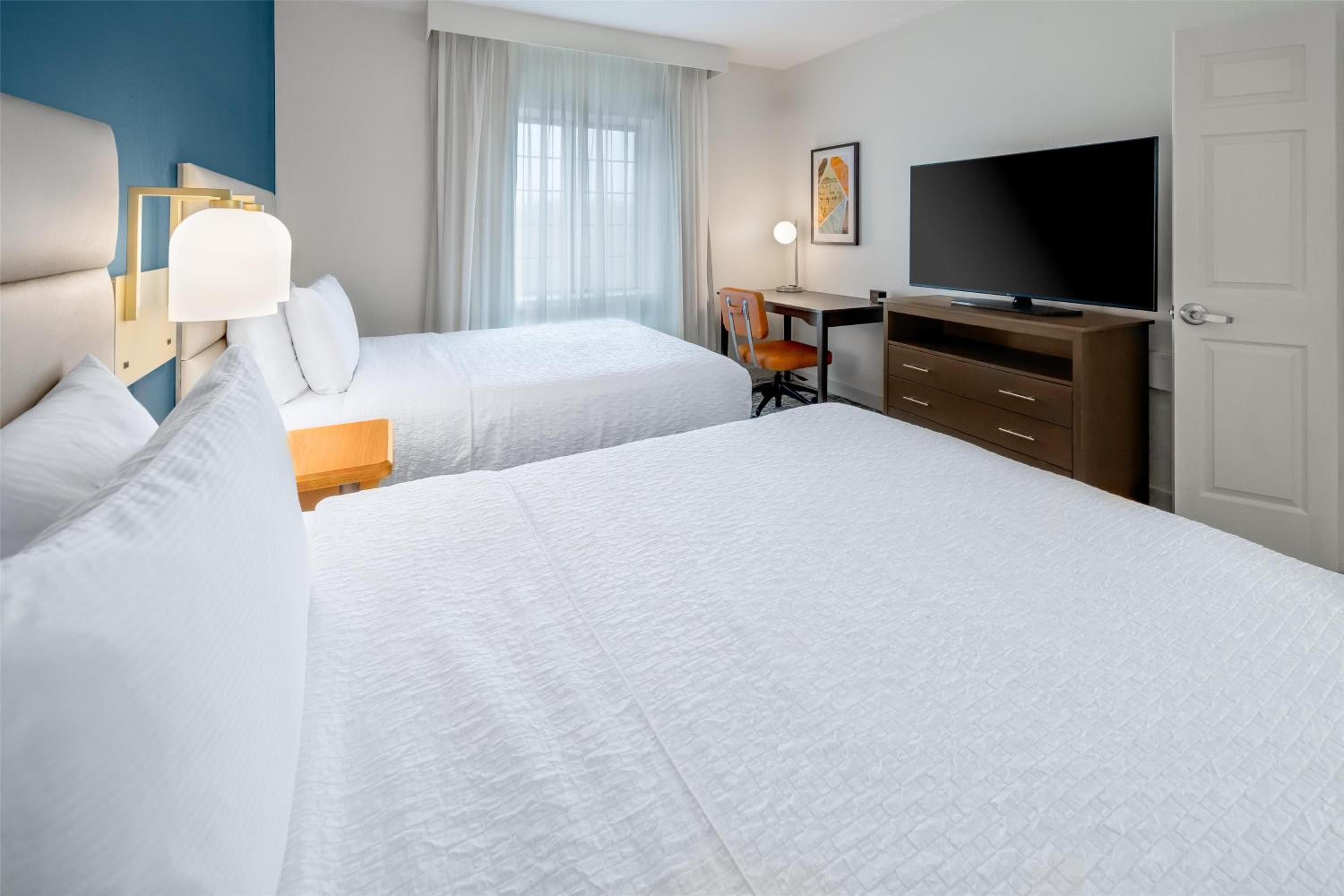 Two-Bedroom King Suite with Two Queen Beds and Two Bath - Non-Smoking - Photo 1