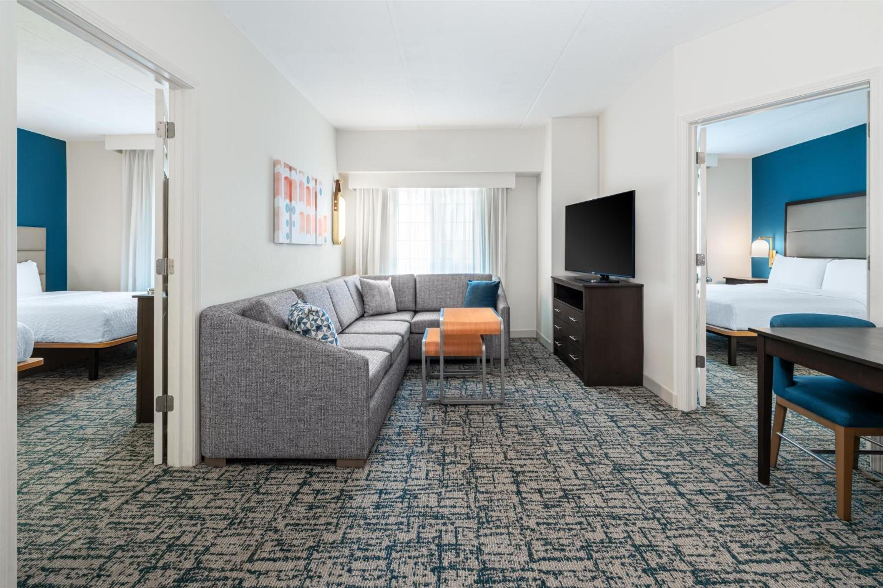 Two-Bedroom King Suite with Two Queen Beds and Two Bath - Non-Smoking - Photo 2