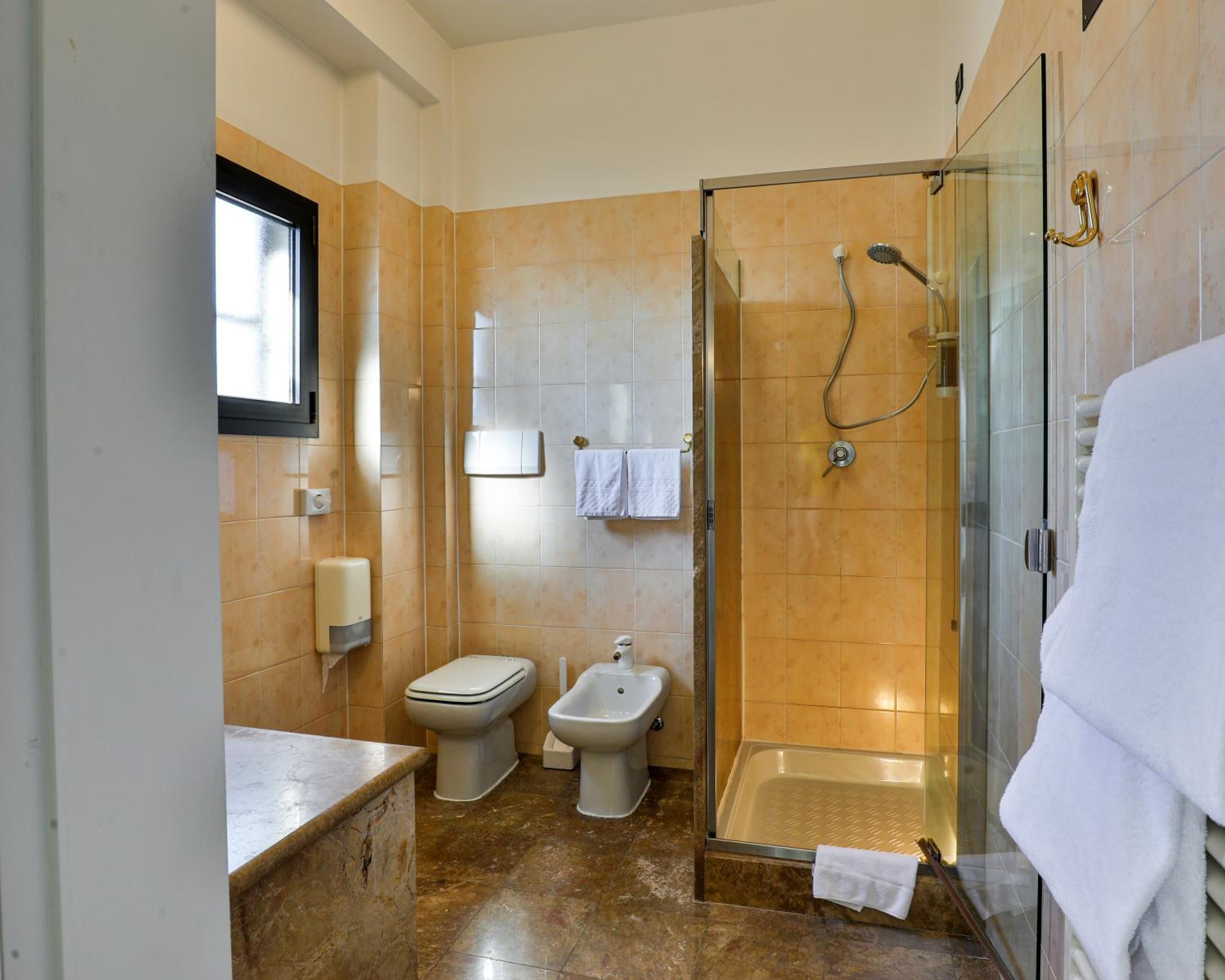 Comfort Triple Room - Photo 6