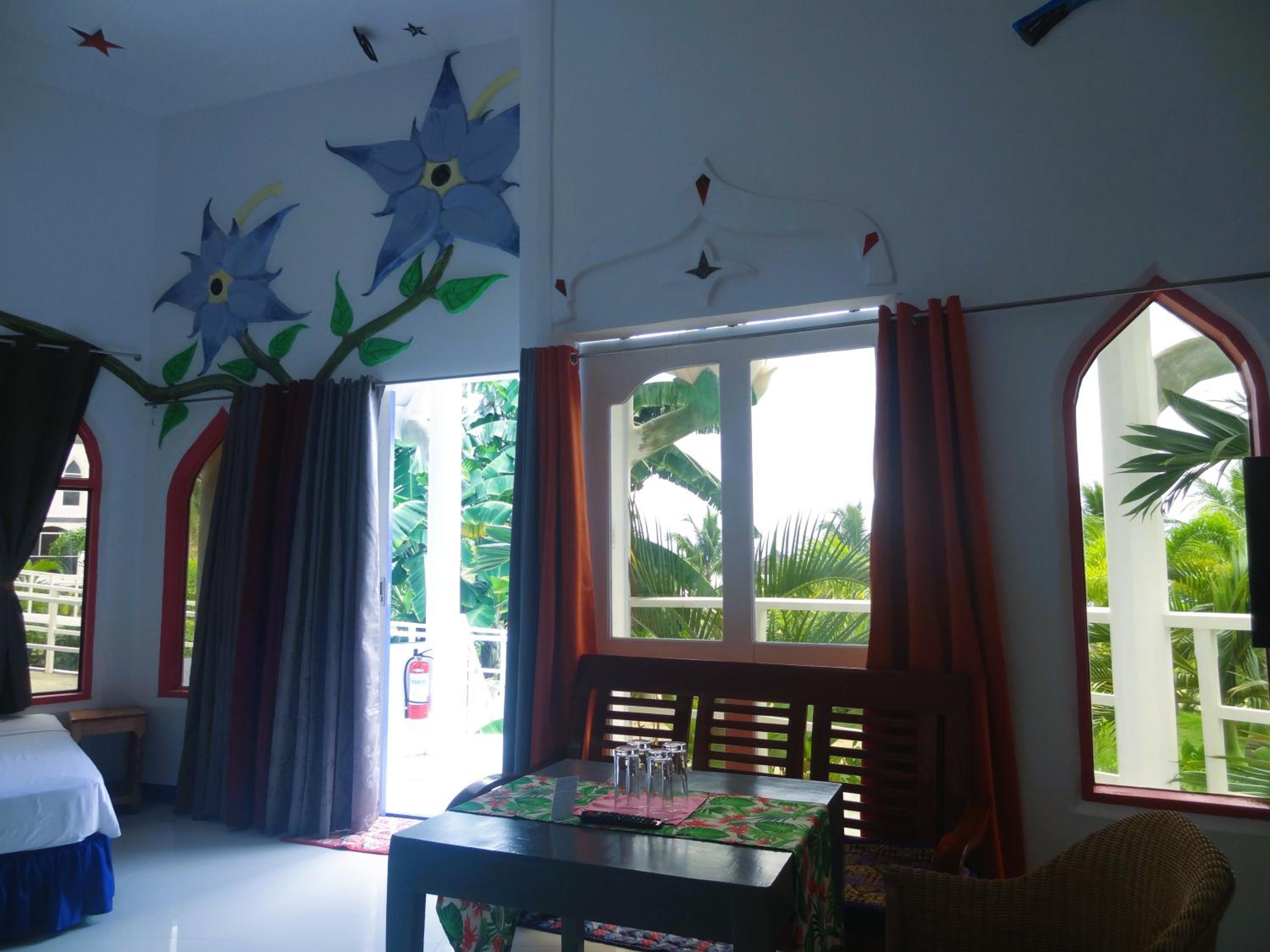 Quadruple Room with Garden View - Photo 2