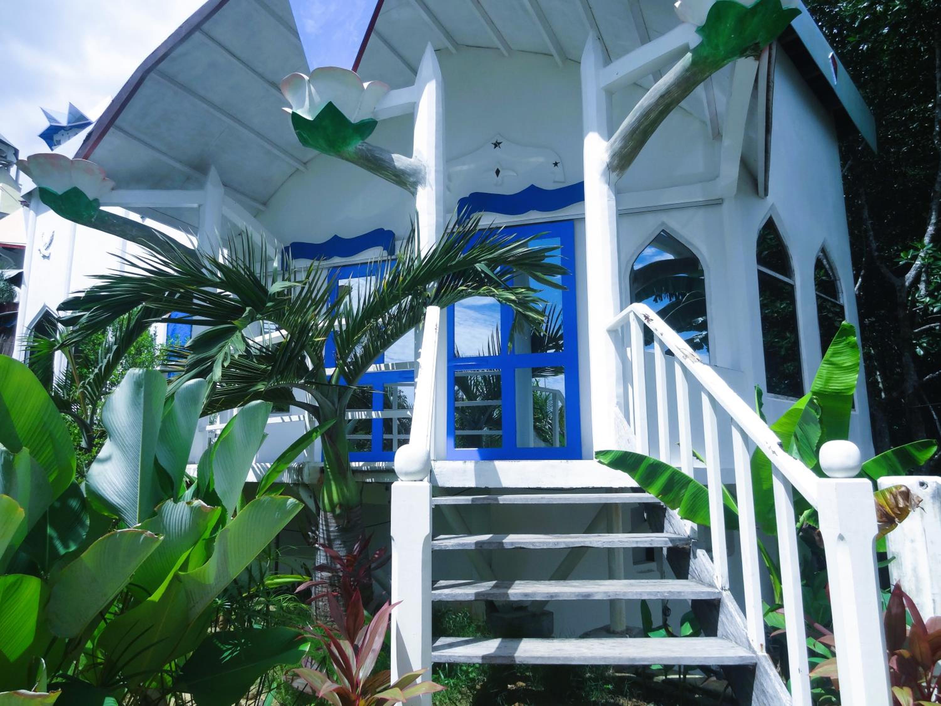 Quadruple Room with Garden View - Photo 7