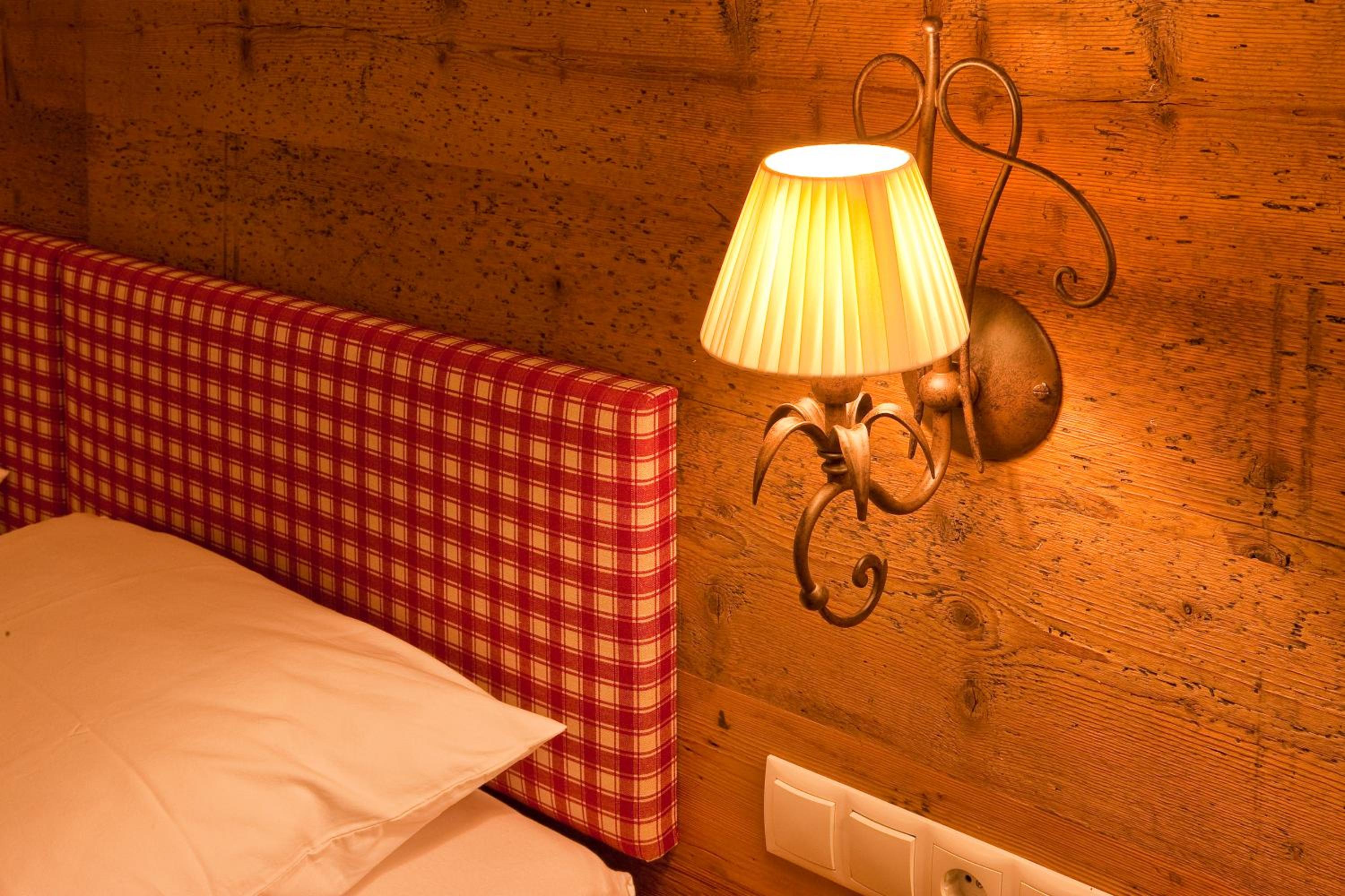 Double Room with Balcony and Mountain View - Photo 6