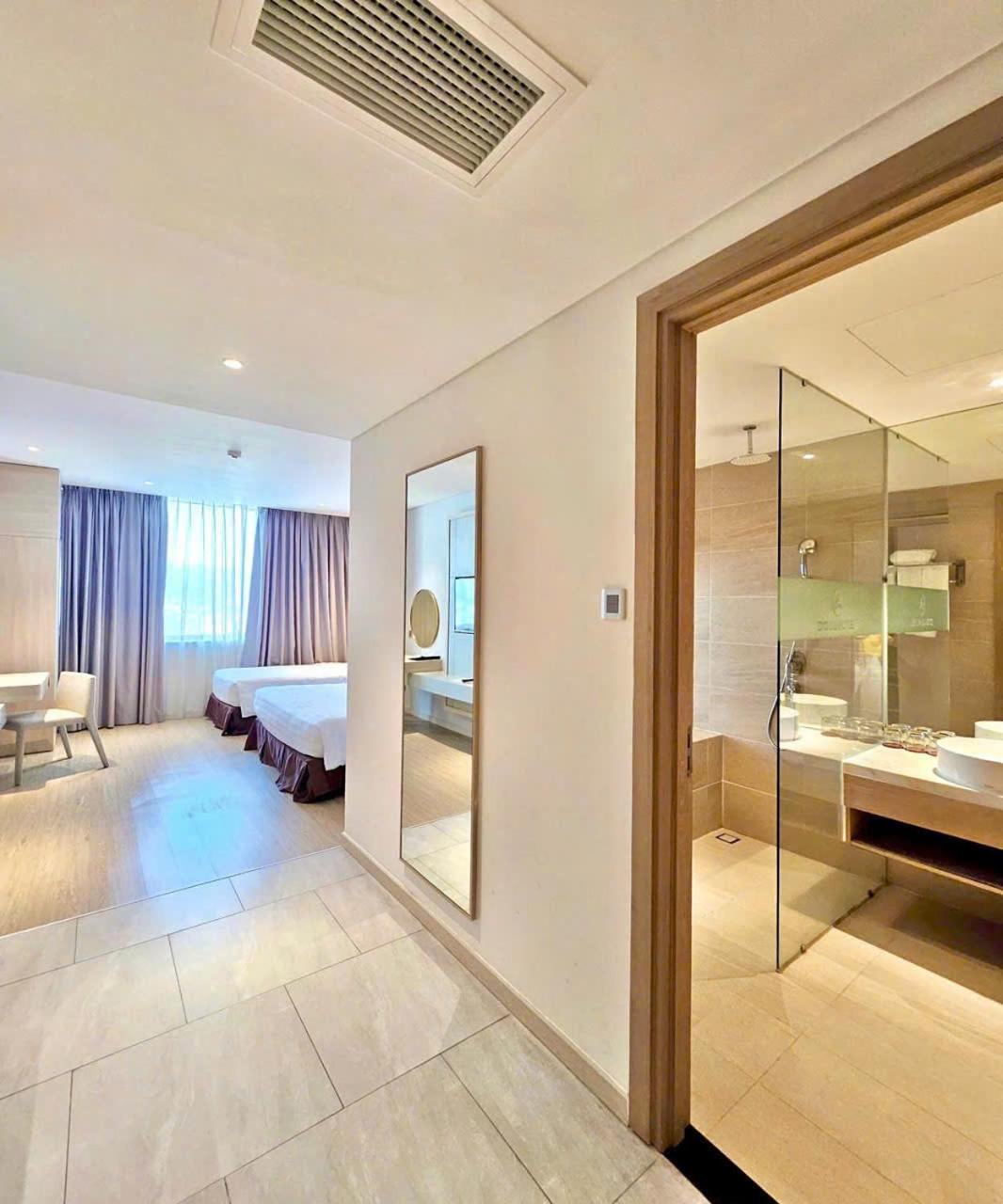 Deluxe Triple Room - Photo 2
